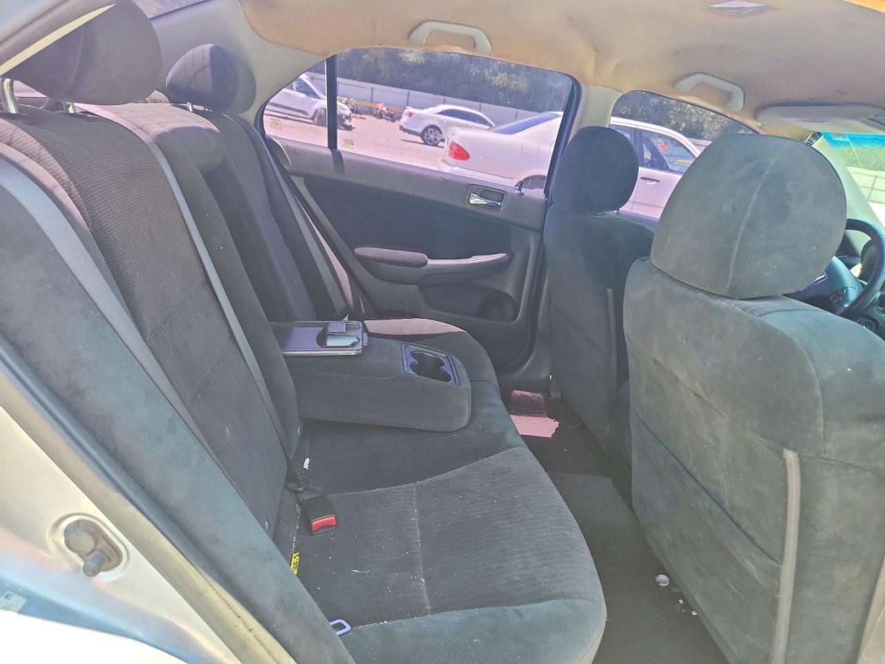 2003 Honda Accord Lx Red vin: 1HGCM56343A050416