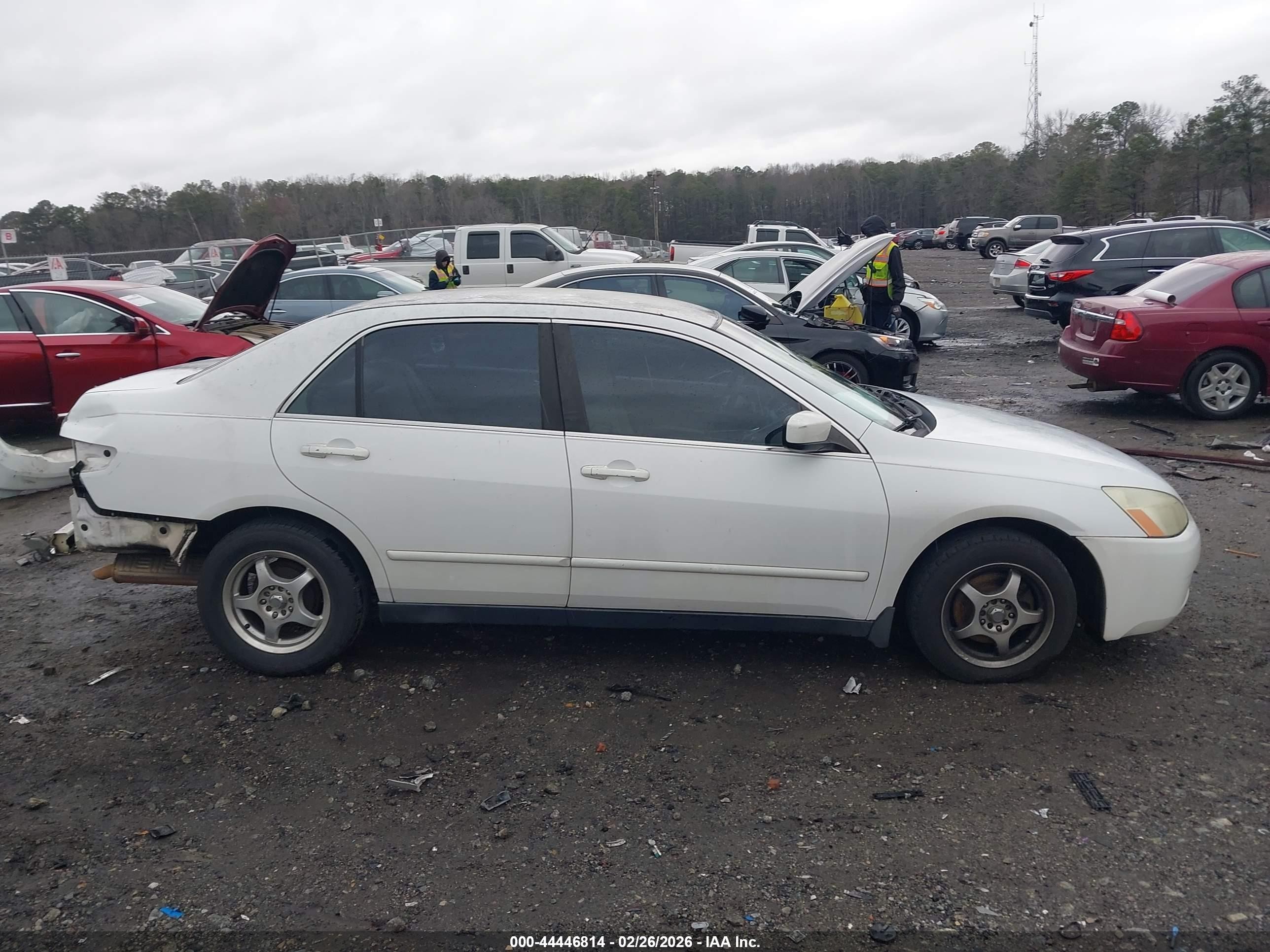 2003 Honda Accord 2.4 Lx White vin: 1HGCM56343A071055