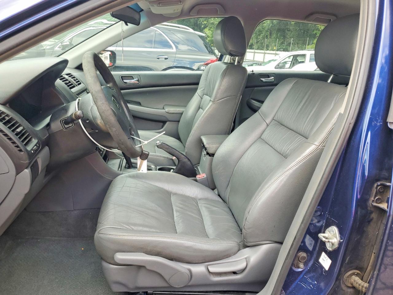 2004 Honda Accord Blue vin: 1HGCM56344A138724