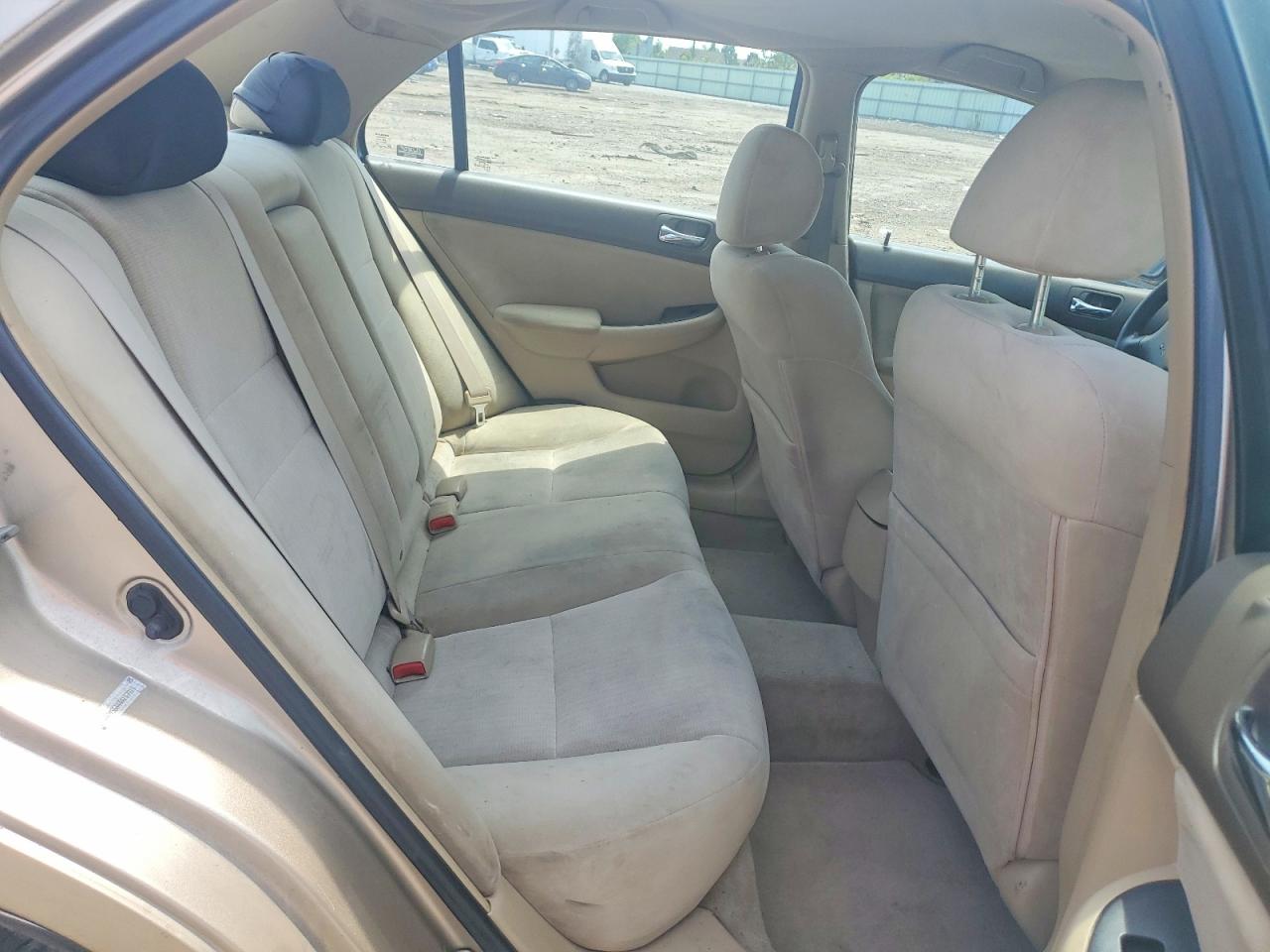 2004 Honda Accord Lx Beige vin: 1HGCM56344A157919