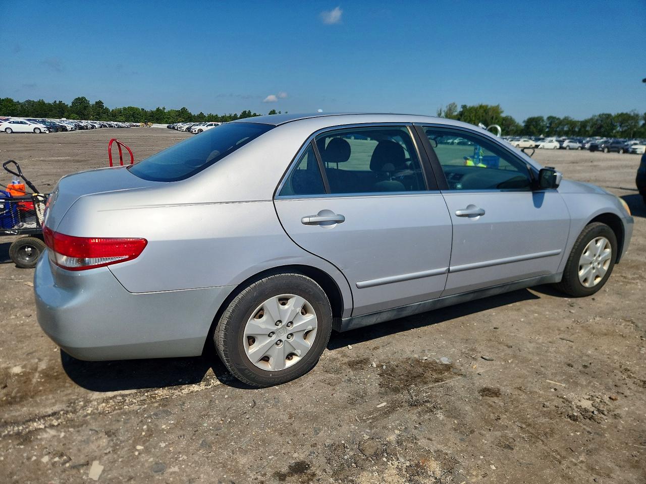 2004 Honda Accord Lx Silver vin: 1HGCM56344A165177