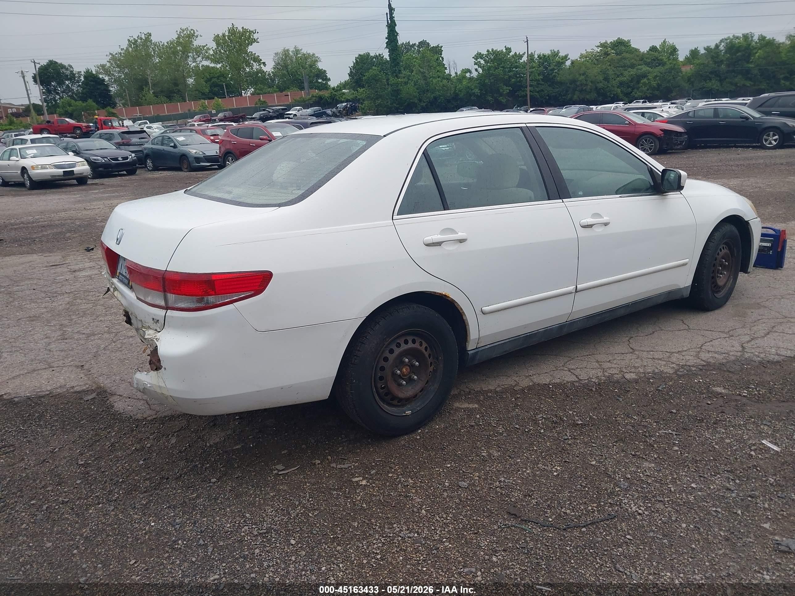 2004 Honda Accord 2.4 Lx White vin: 1HGCM56344A168063