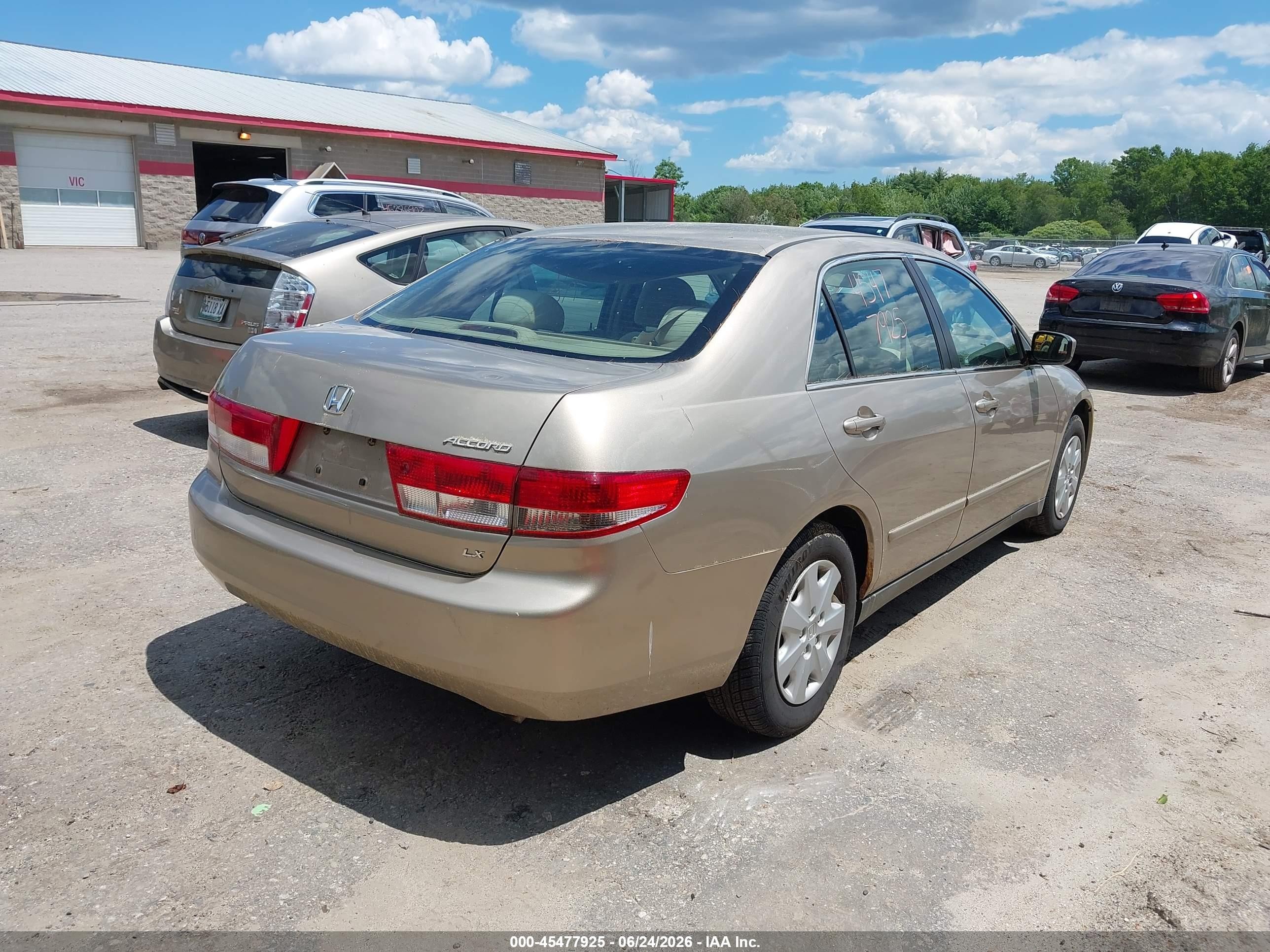 2003 Honda Accord Sdn Lx Gold vin: 1HGCM56353A007980
