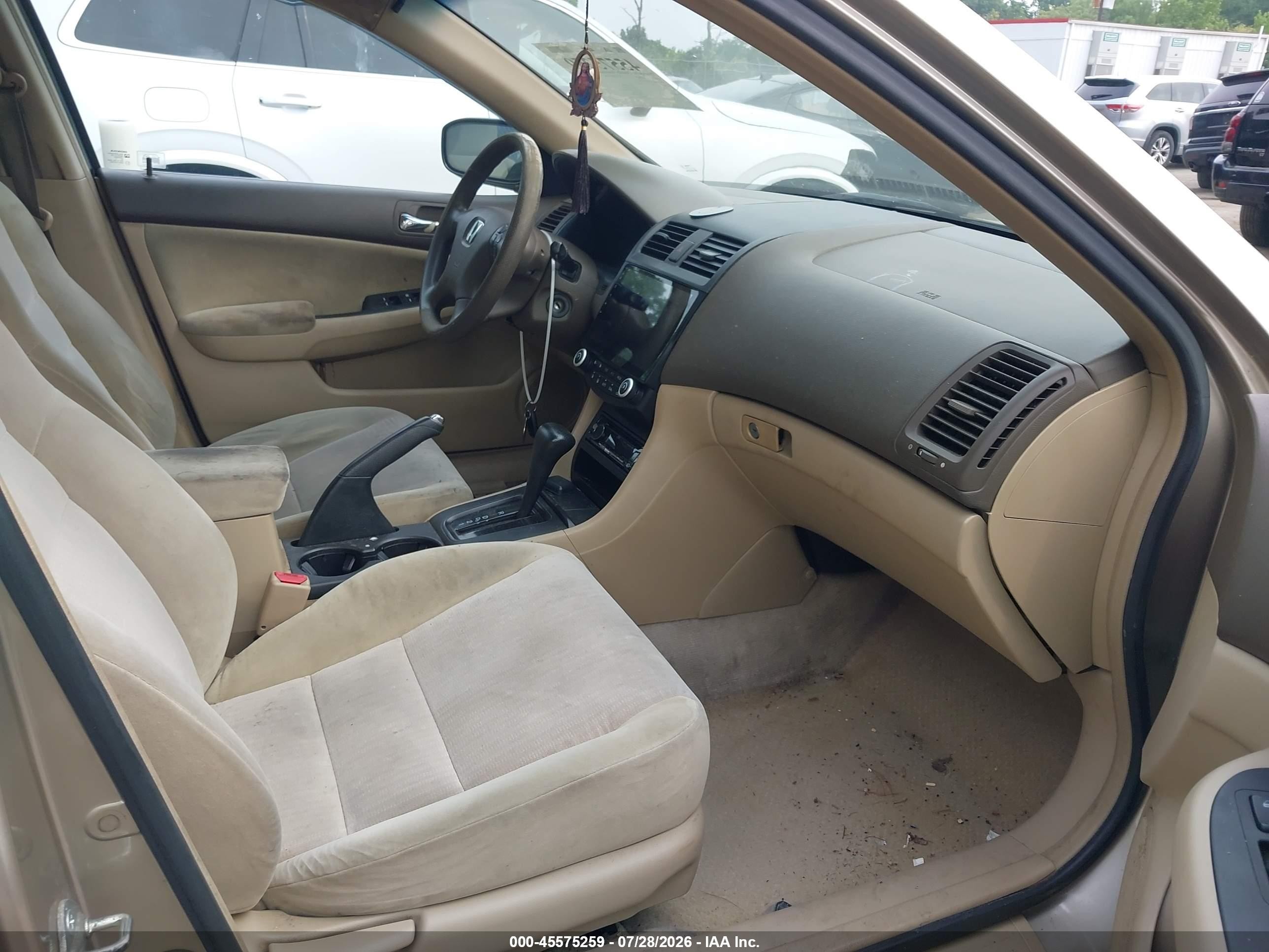 2003 Honda Accord Sdn Lx Золотой vin: 1HGCM56353A077284