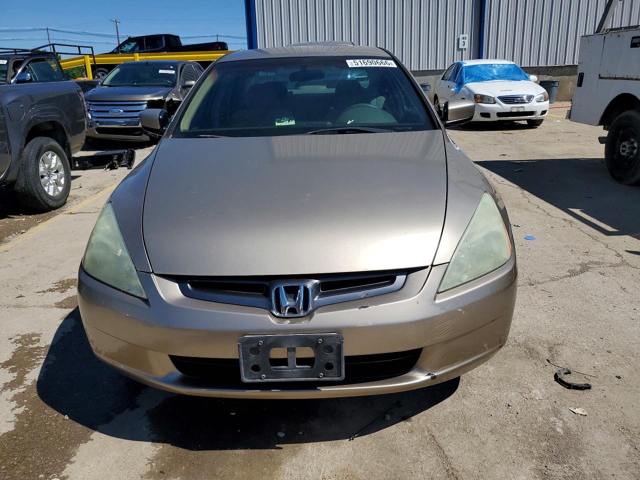 2004 Honda Accord Lx Gold vin: 1HGCM56354A009780