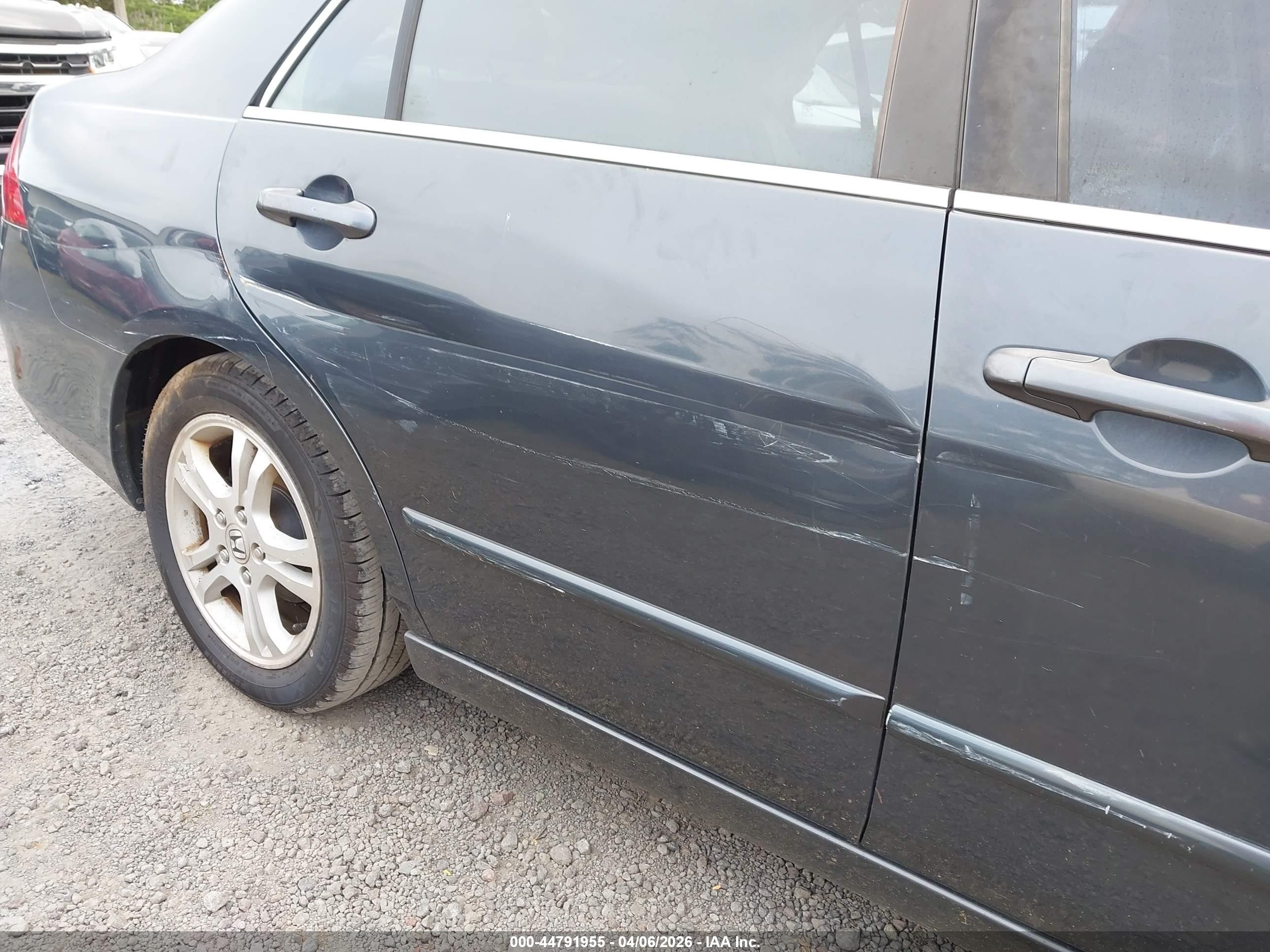 2006 Honda Accord 2.4 Se Dark Blue vin: 1HGCM56356A113415
