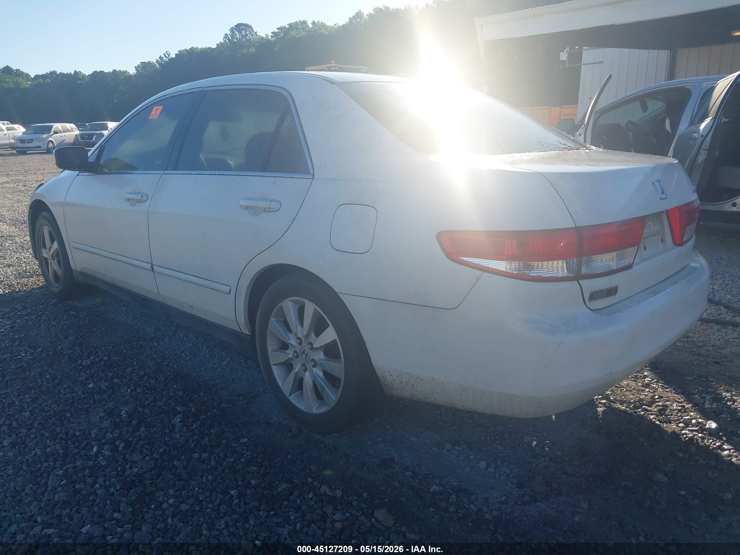 2003 Honda Accord 2.4 Lx Белый vin: 1HGCM56363A071056