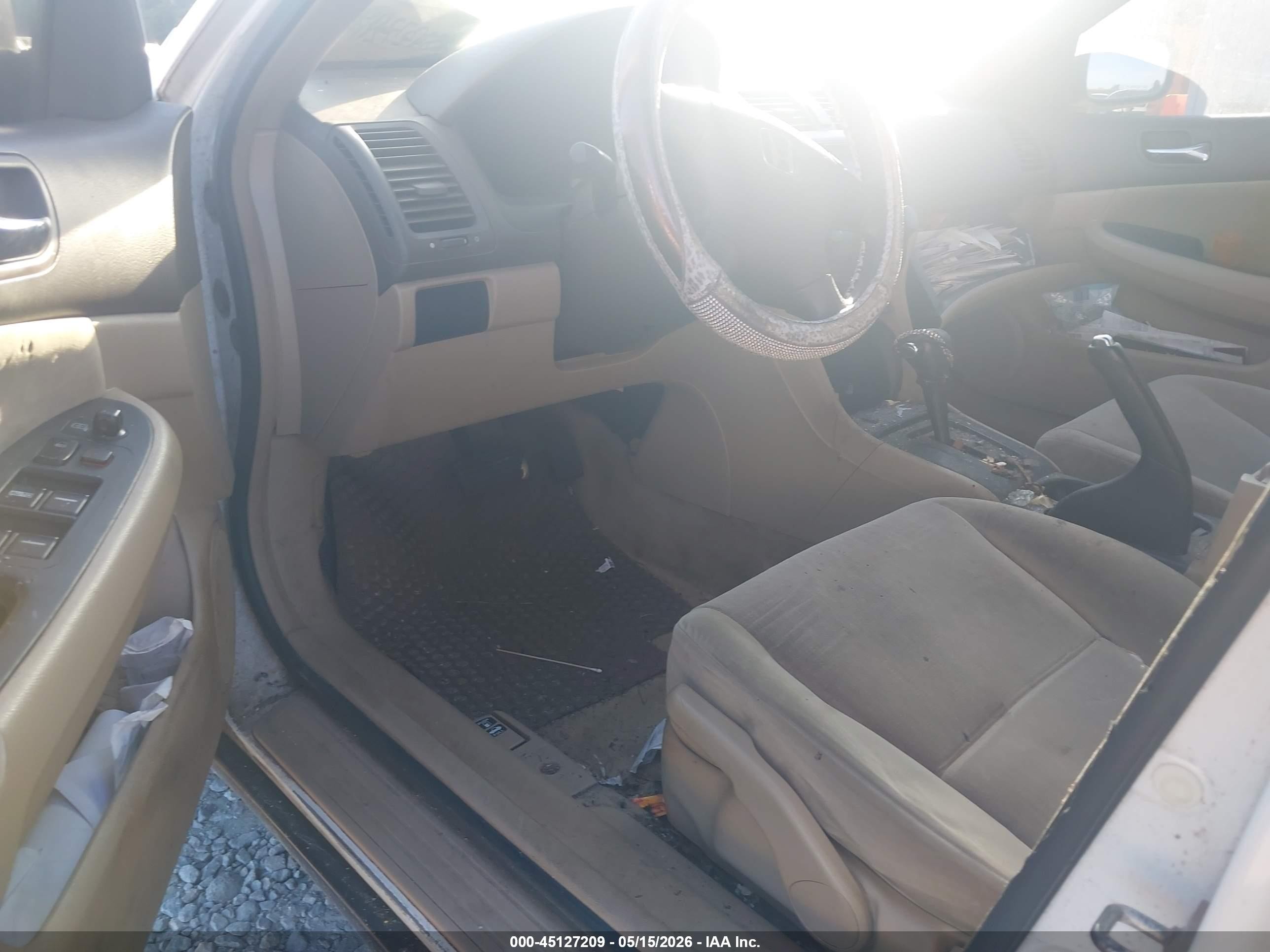 2003 Honda Accord 2.4 Lx Белый vin: 1HGCM56363A071056