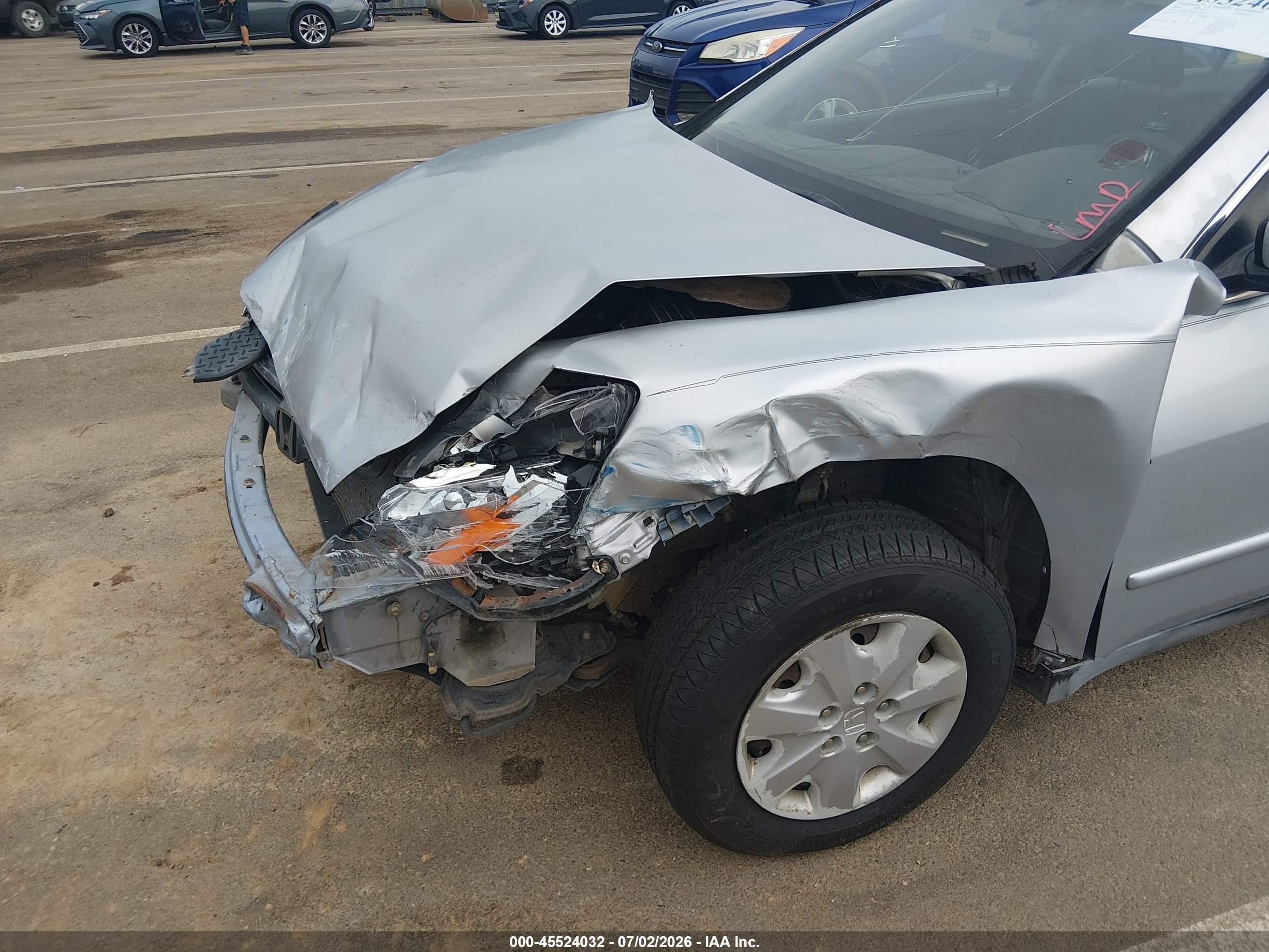 2004 Honda Accord 2.4 Lx Серебряный vin: 1HGCM56364A057952