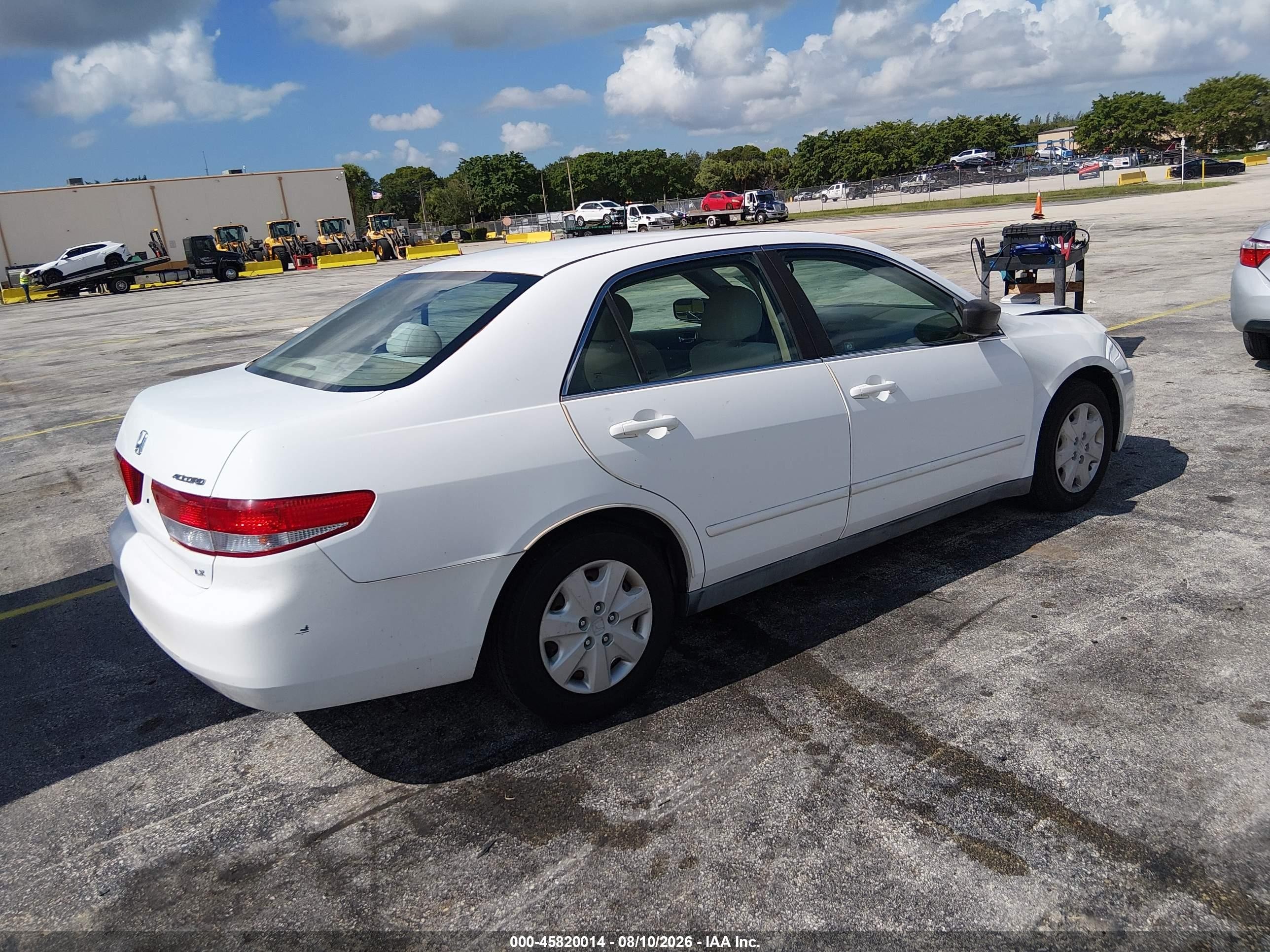 2004 Honda Accord 2.4 Lx White vin: 1HGCM56364A107734