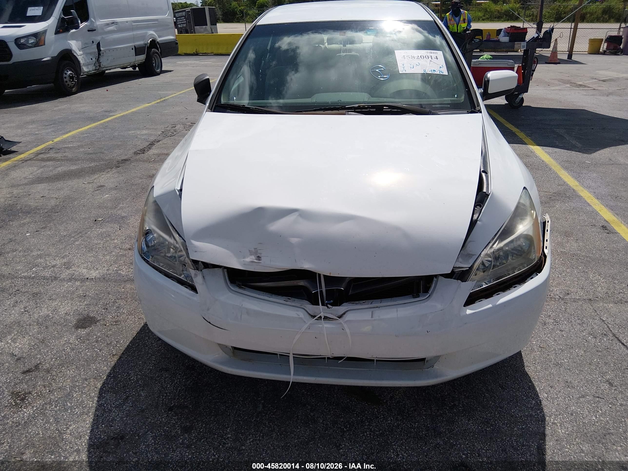 2004 Honda Accord 2.4 Lx White vin: 1HGCM56364A107734