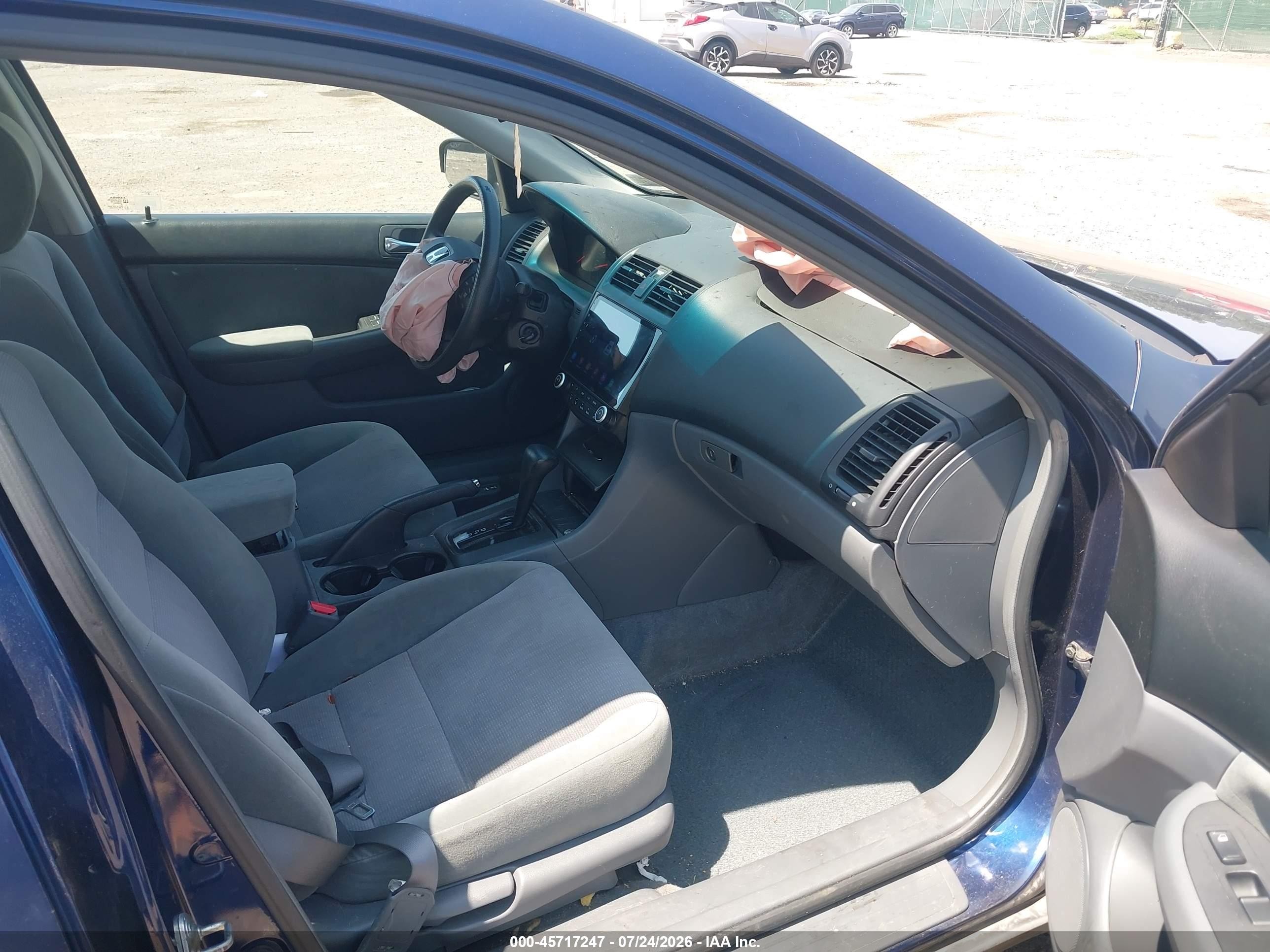 2004 Honda Accord 2.4 Lx Blue vin: 1HGCM56364A109192