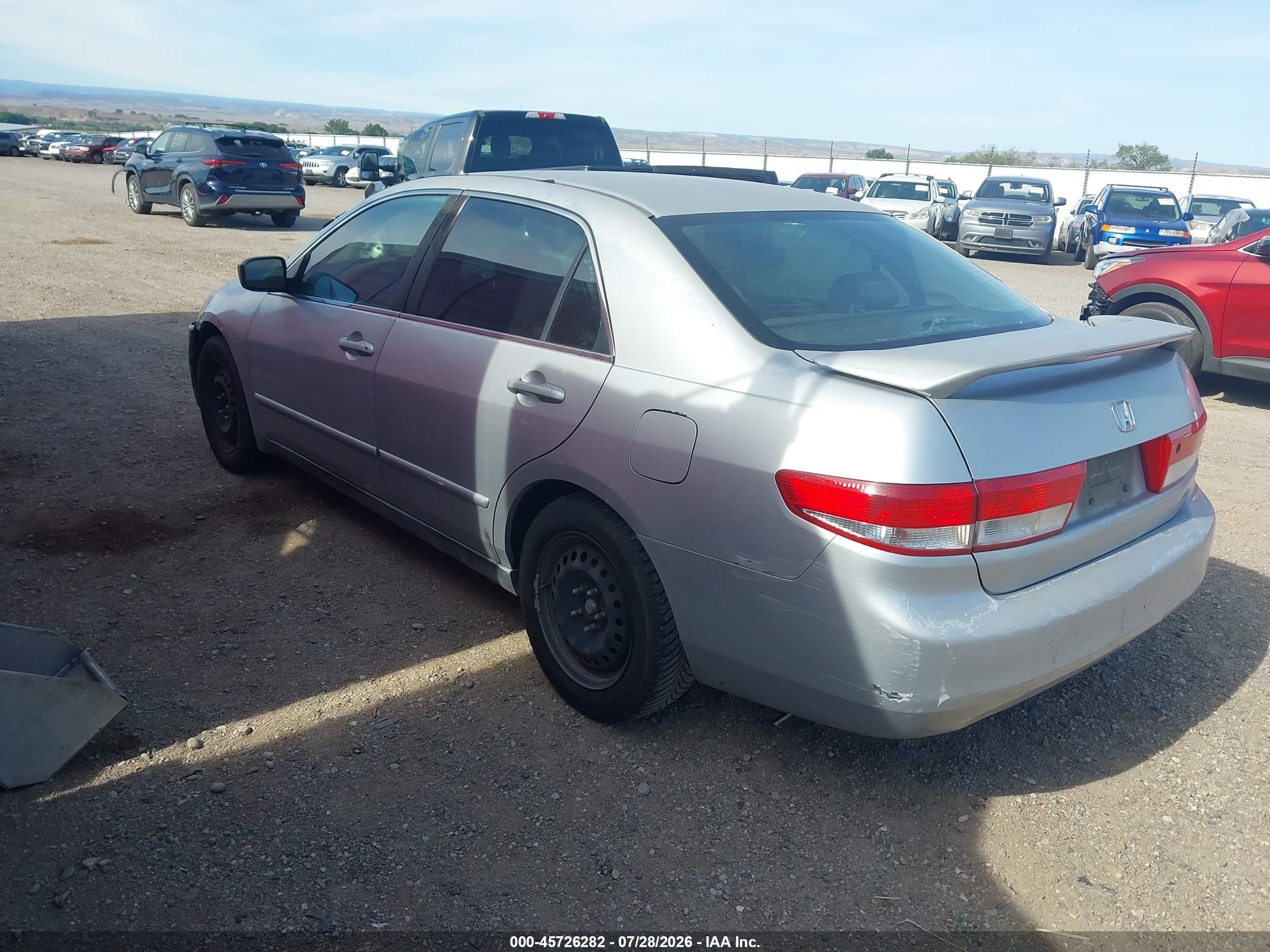 2004 Honda Accord 2.4 Lx Серебряный vin: 1HGCM56364A165763