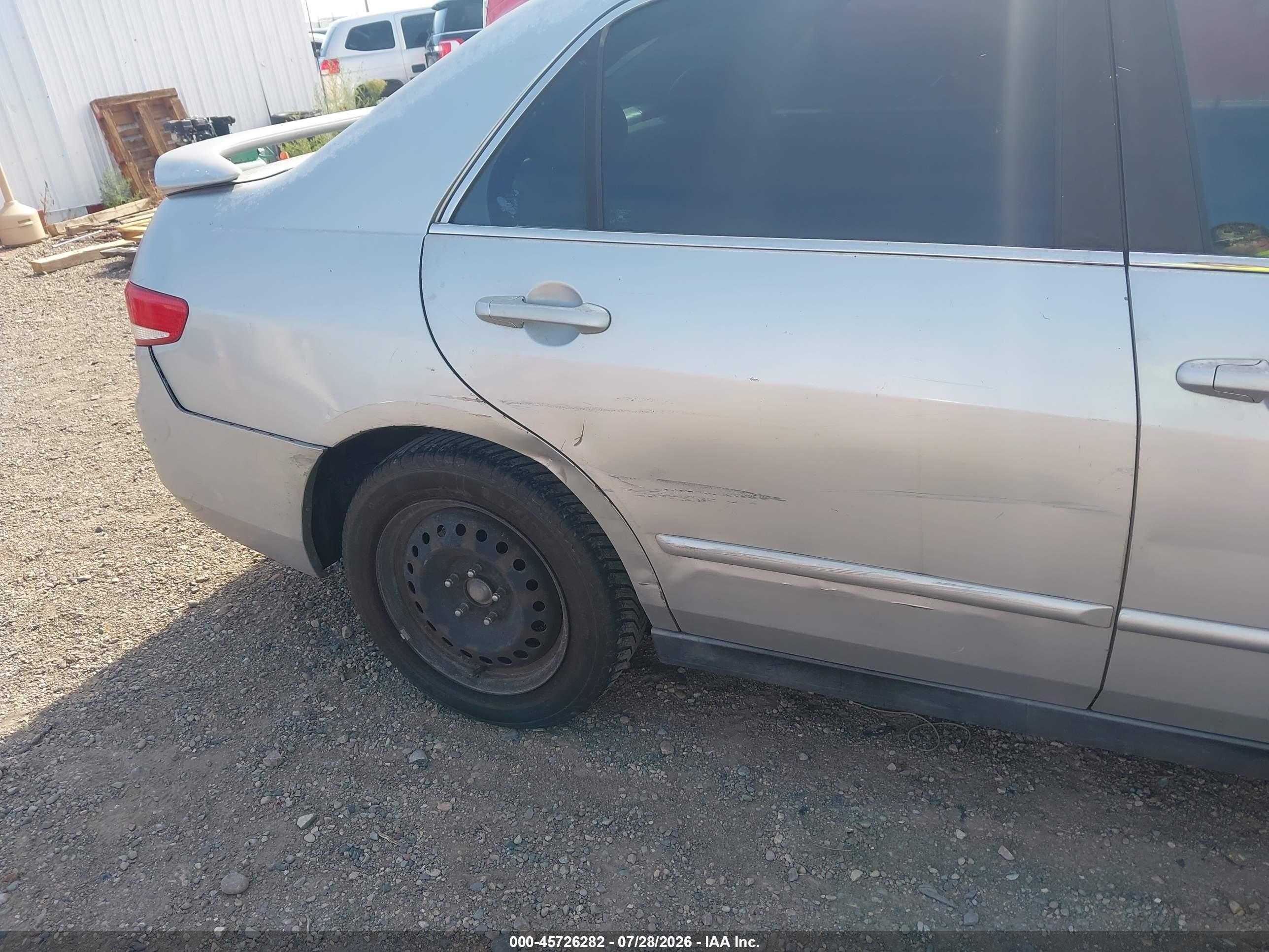 2004 Honda Accord 2.4 Lx Серебряный vin: 1HGCM56364A165763