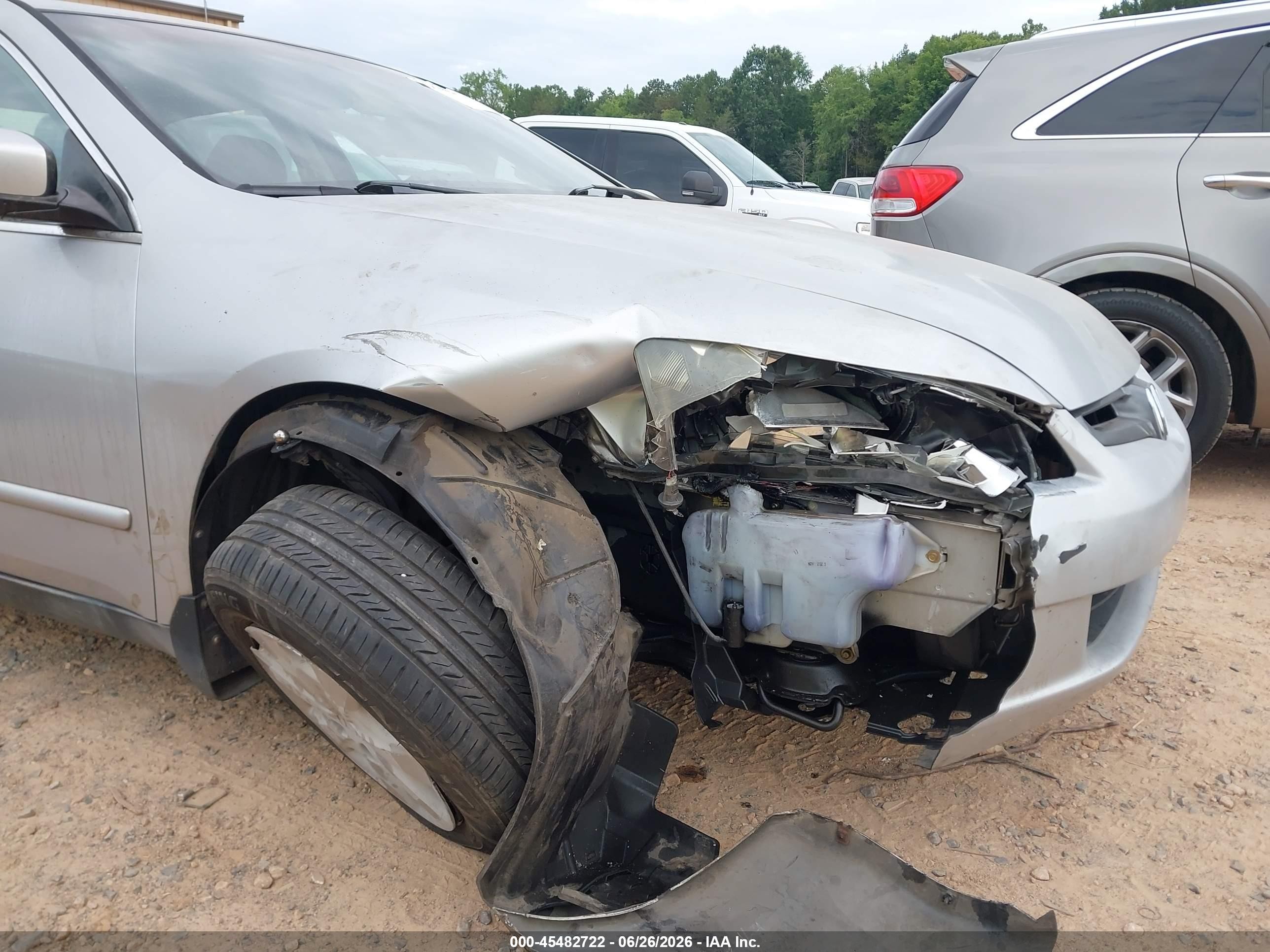 2003 Honda Accord Sdn Lx Silver vin: 1HGCM56373A025641