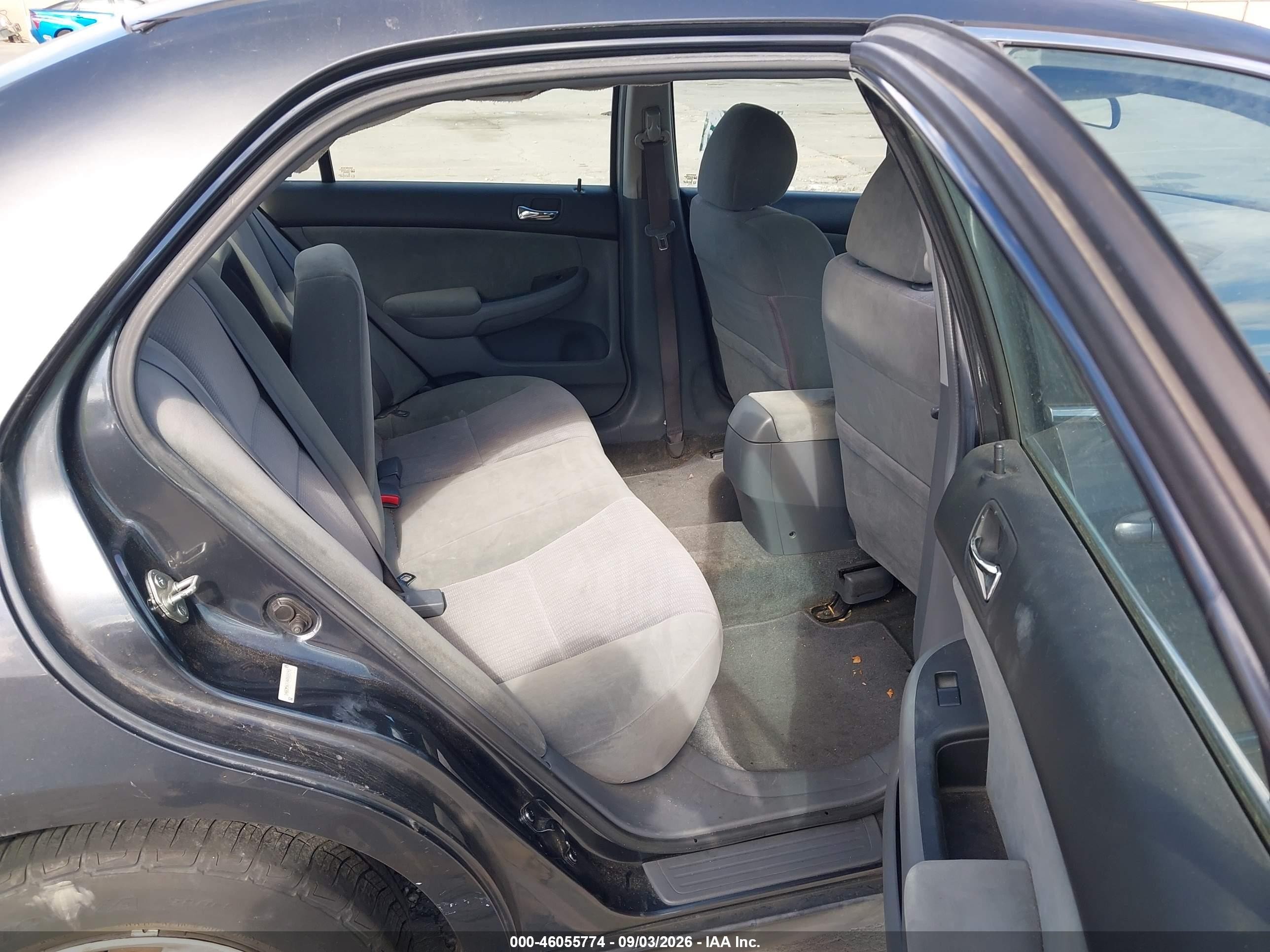 2004 Honda Accord 2.4 Lx Gray vin: 1HGCM56374A122193