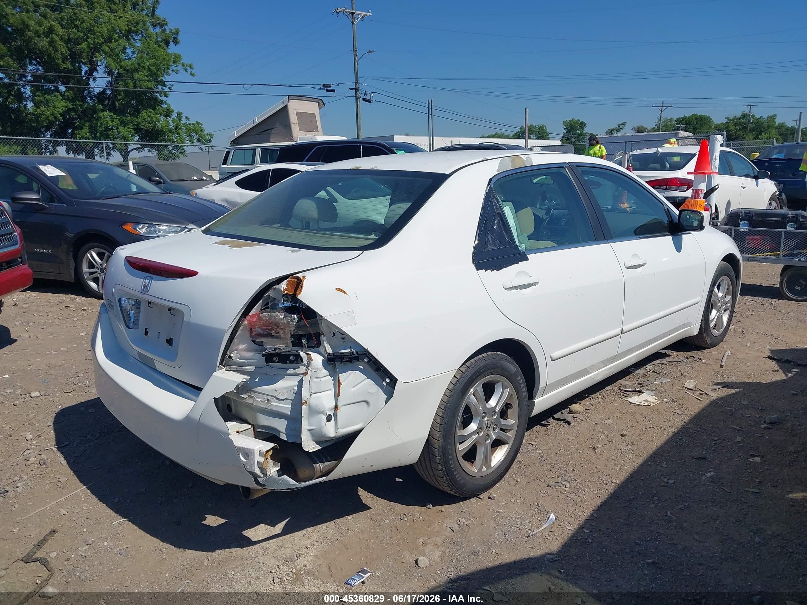 2007 Honda Accord 2.4 Se White vin: 1HGCM56377A017495