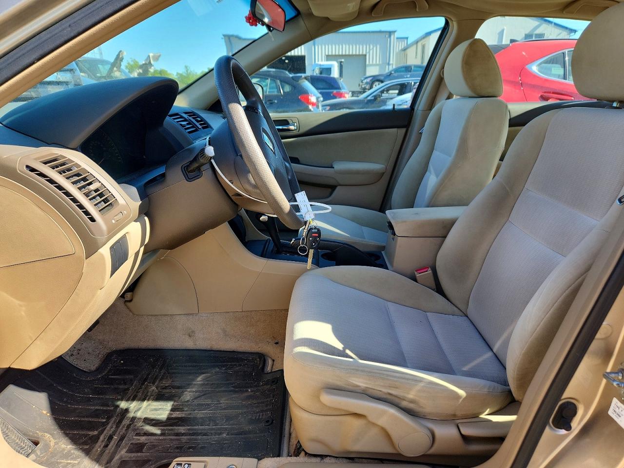 2004 Honda Accord Lx Beige vin: 1HGCM56384A043163