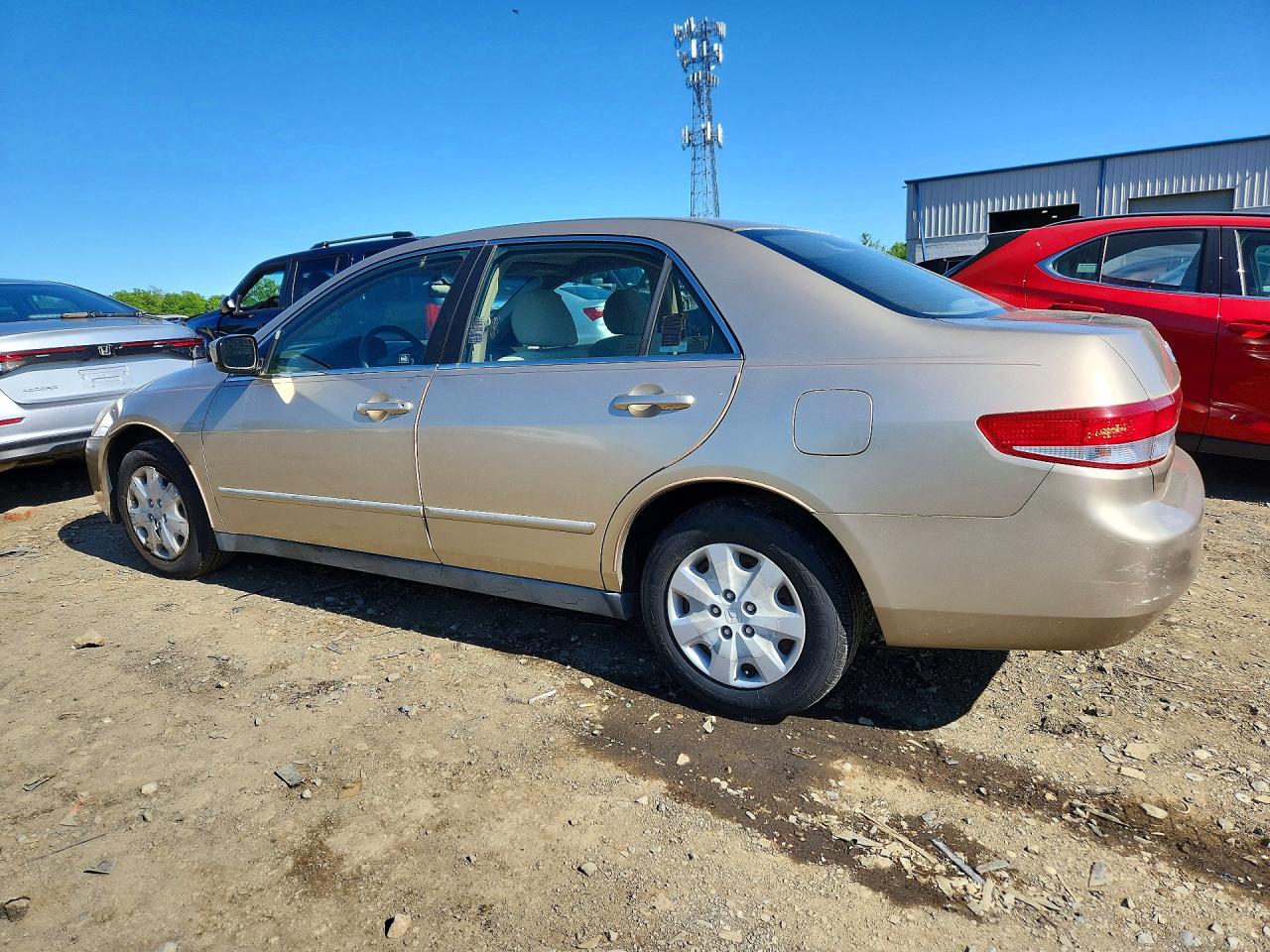 2004 Honda Accord Lx Beige vin: 1HGCM56384A043163