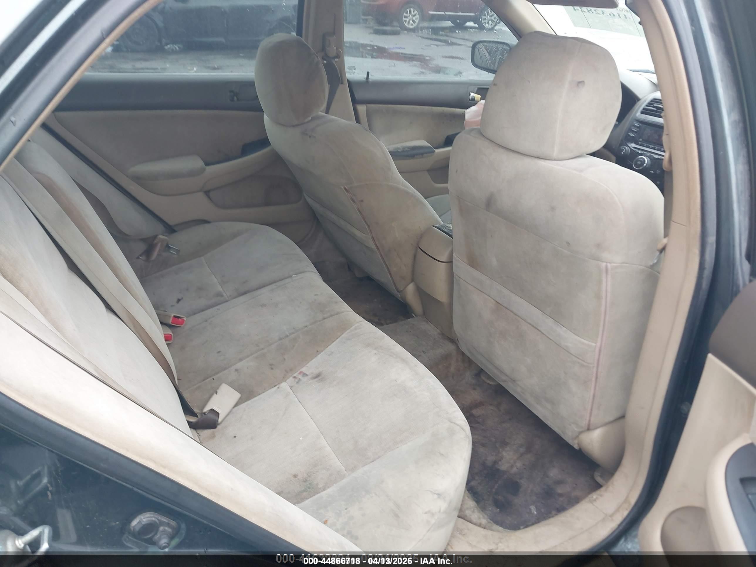 2004 Honda Accord 2.4 Lx Gray vin: 1HGCM56384A045026