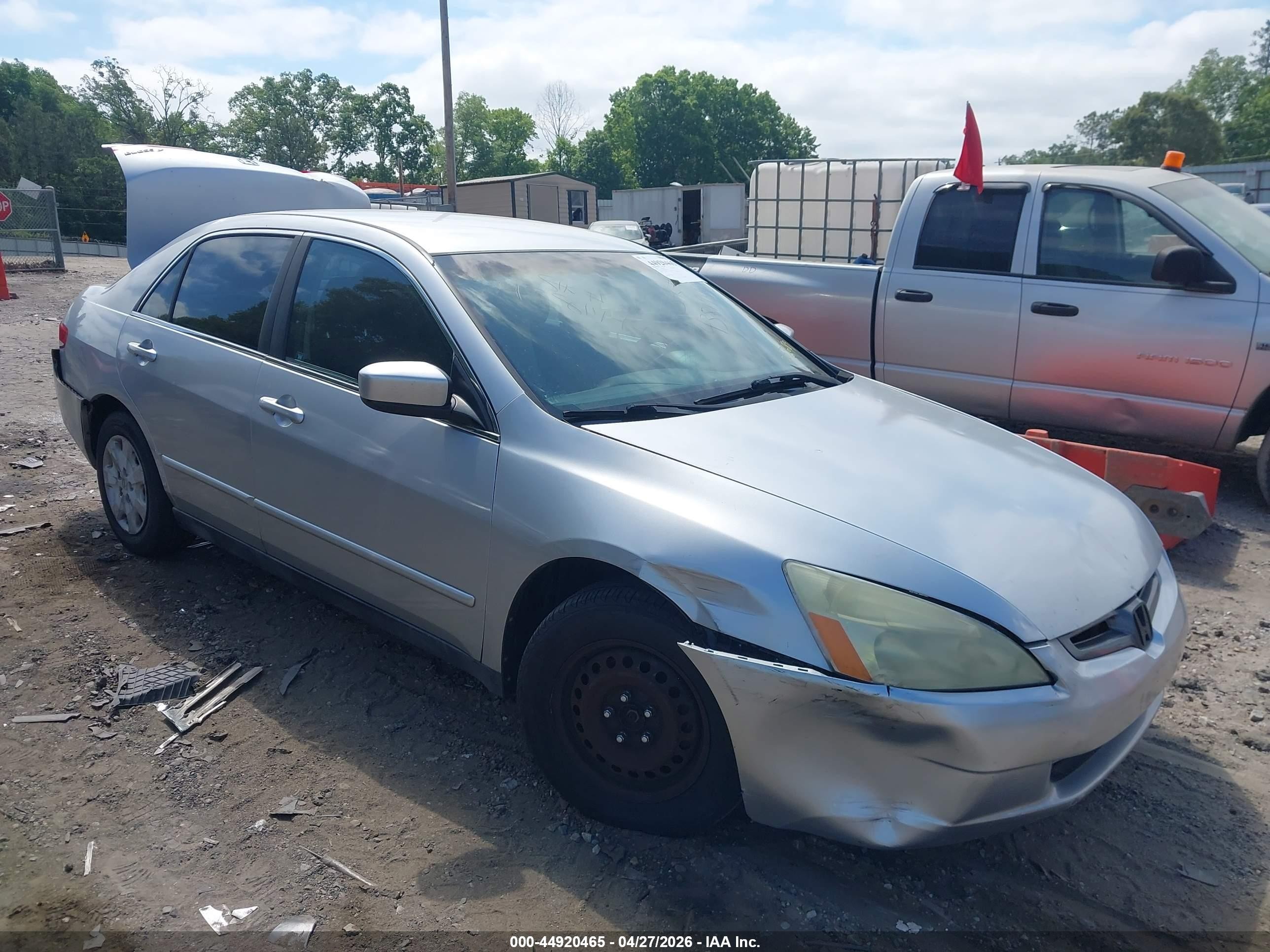 2004 Honda Accord 2.4 Lx Silver vin: 1HGCM56384A053689