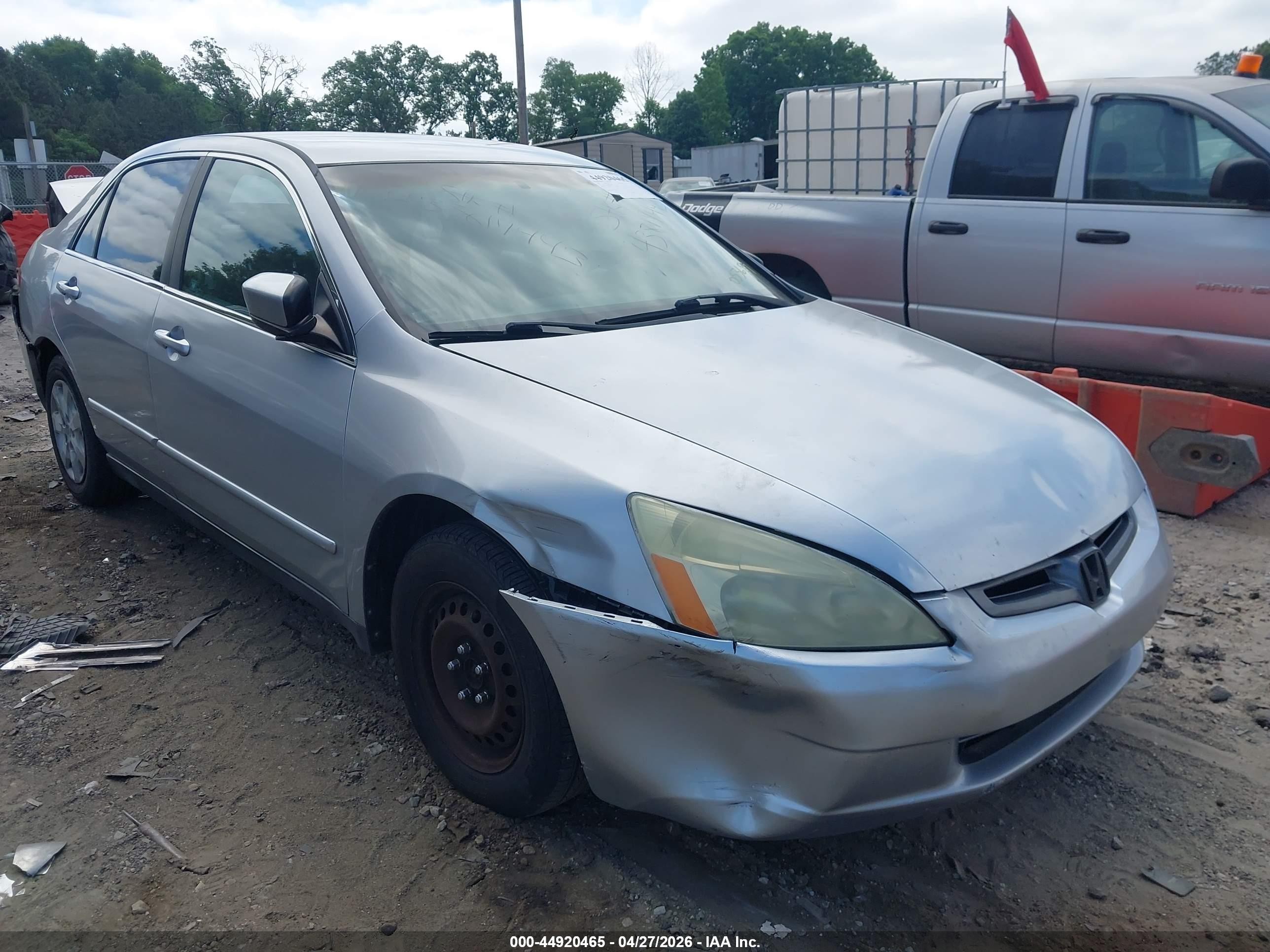 2004 Honda Accord 2.4 Lx Silver vin: 1HGCM56384A053689