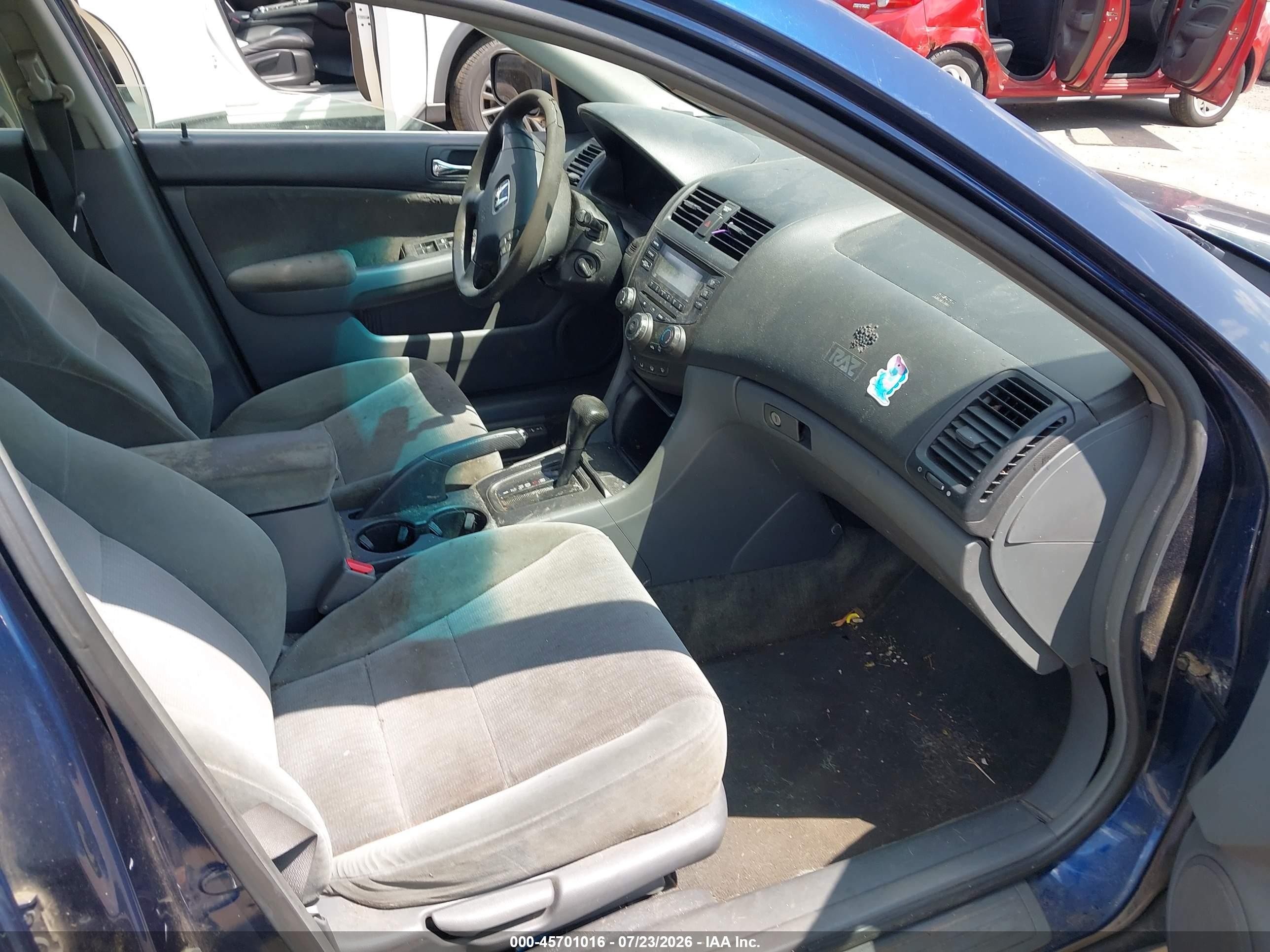 2004 Honda Accord 2.4 Lx Blue vin: 1HGCM56384A056382