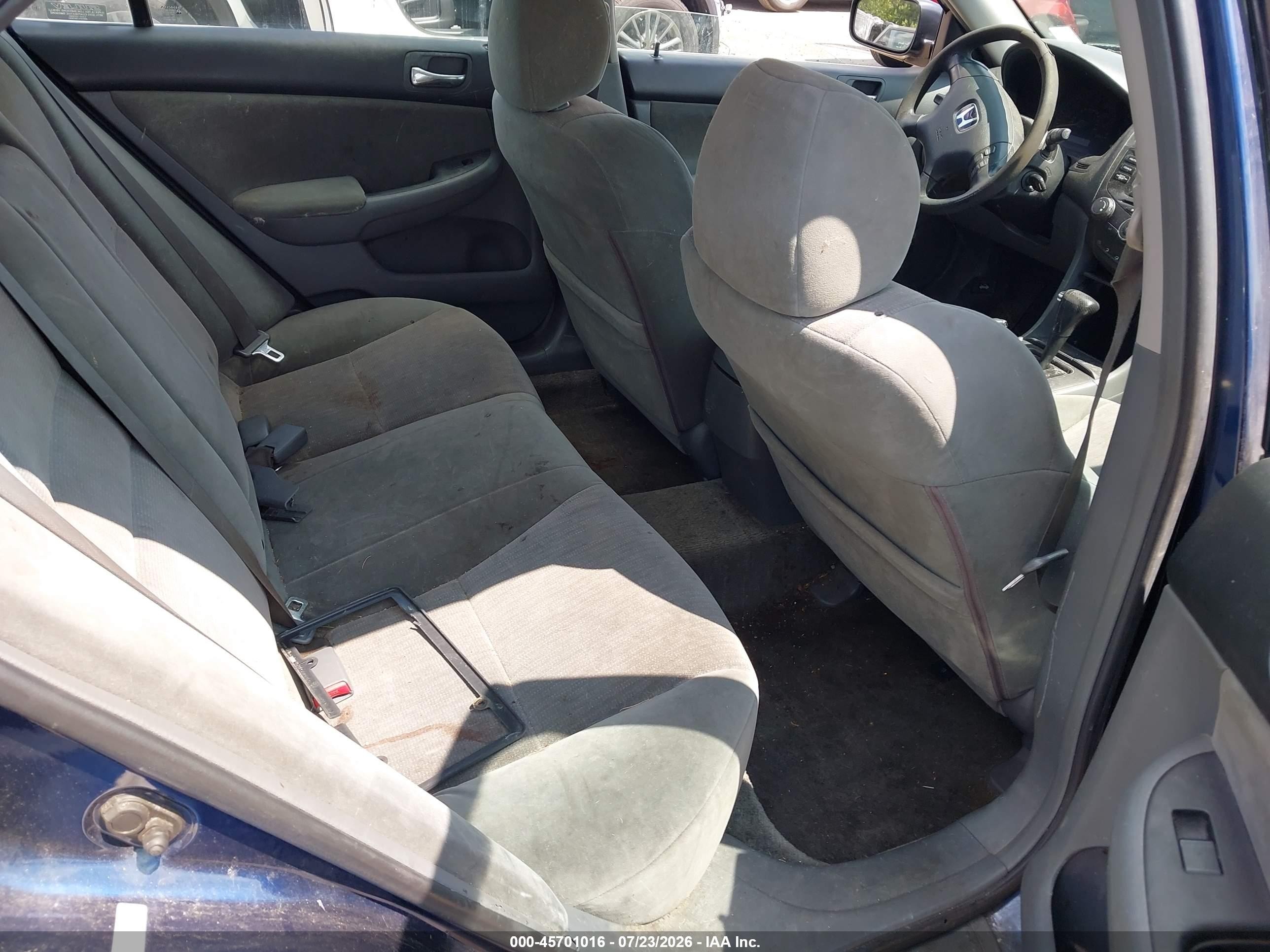 2004 Honda Accord 2.4 Lx Blue vin: 1HGCM56384A056382