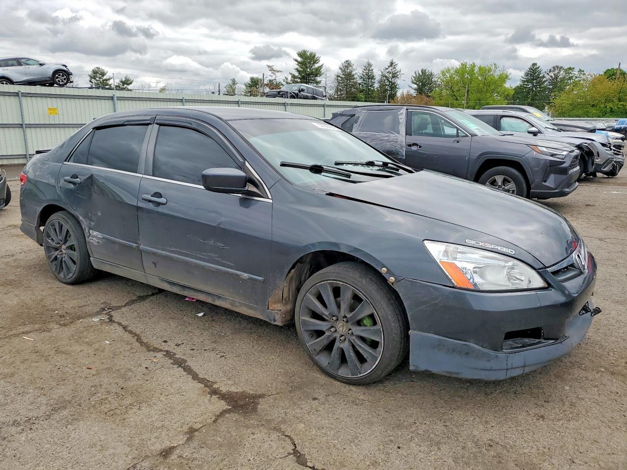 2004 Honda Accord Lx Серый vin: 1HGCM56384A134191