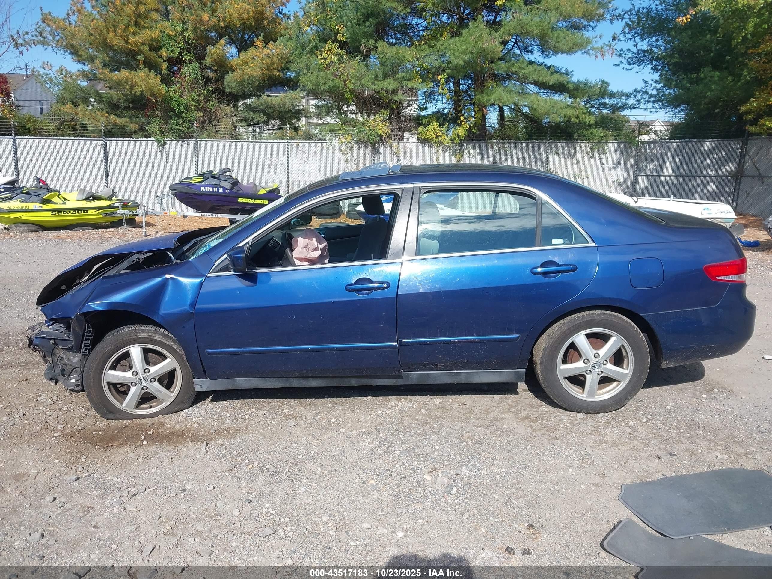 2004 Honda Accord 2.4 Lx Blue vin: 1HGCM56384A170611