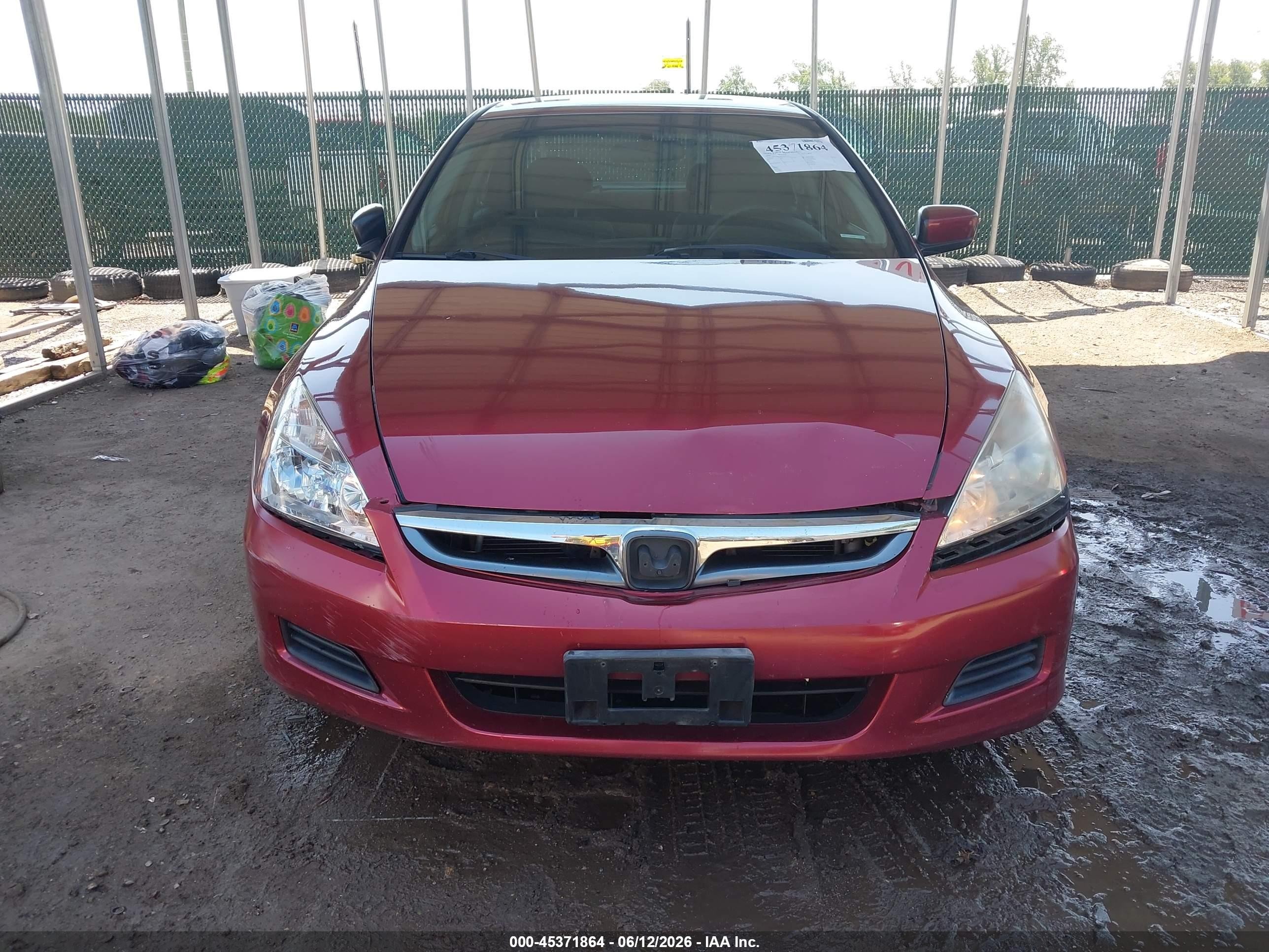 2006 Honda Accord 2.4 Se Red vin: 1HGCM56386A035356