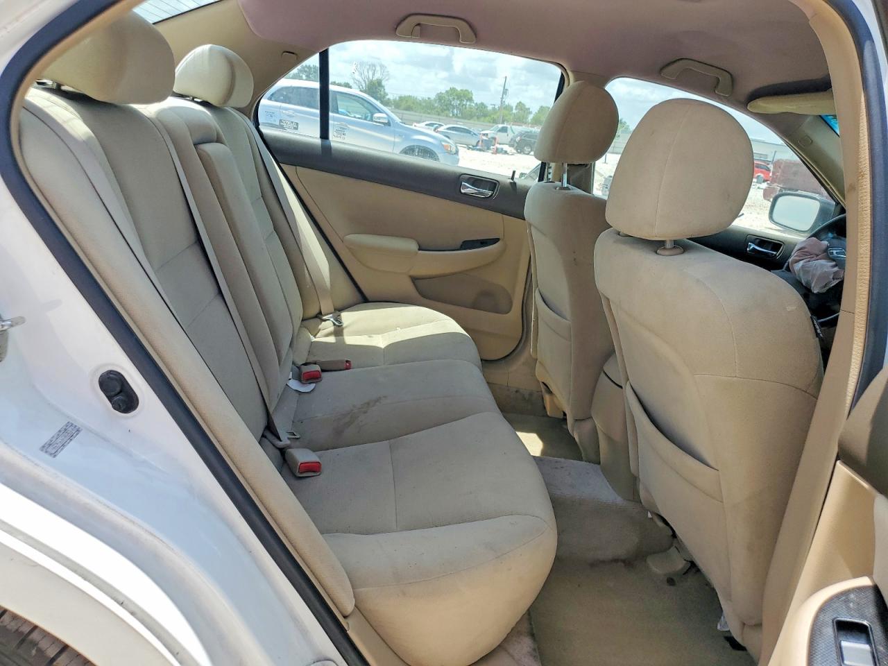 2007 Honda Accord White vin: 1HGCM56387A120358