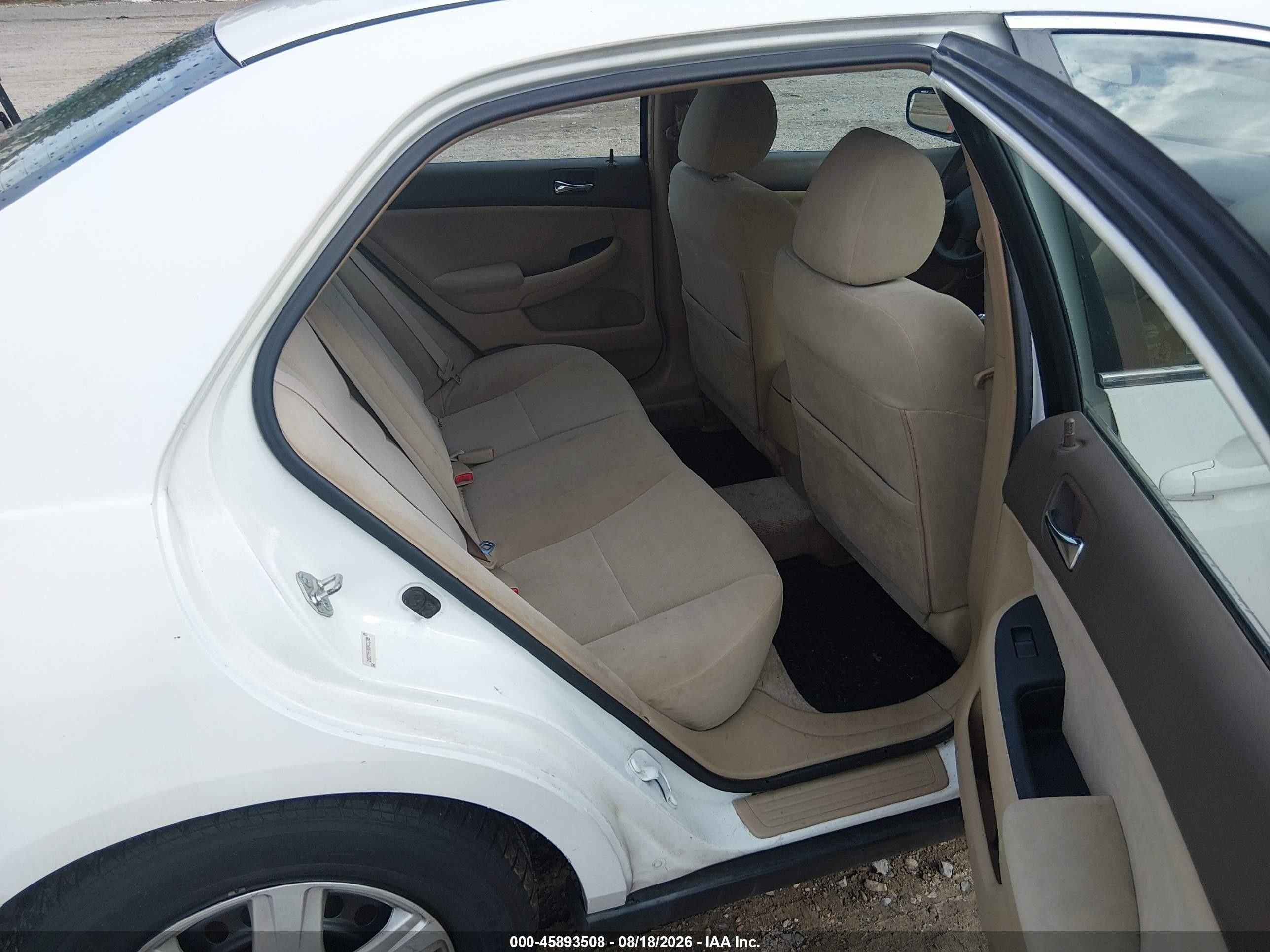 2003 Honda Accord 2.4 Lx Белый vin: 1HGCM56393A011708