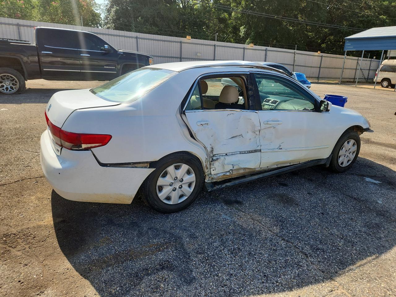 2004 Honda Accord Lx White vin: 1HGCM56394A024847