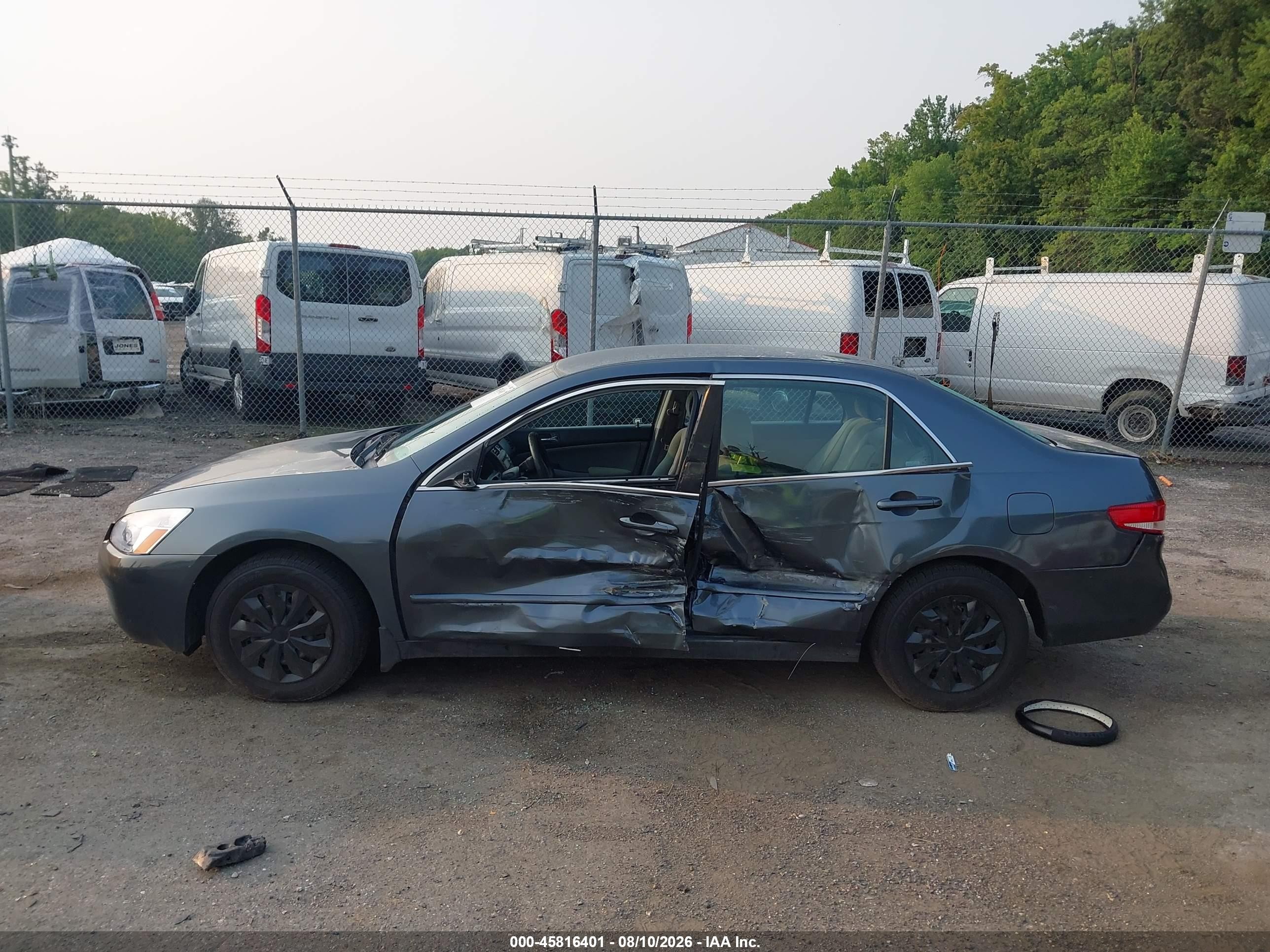 2004 Honda Accord 2.4 Lx Серый vin: 1HGCM56394A068685