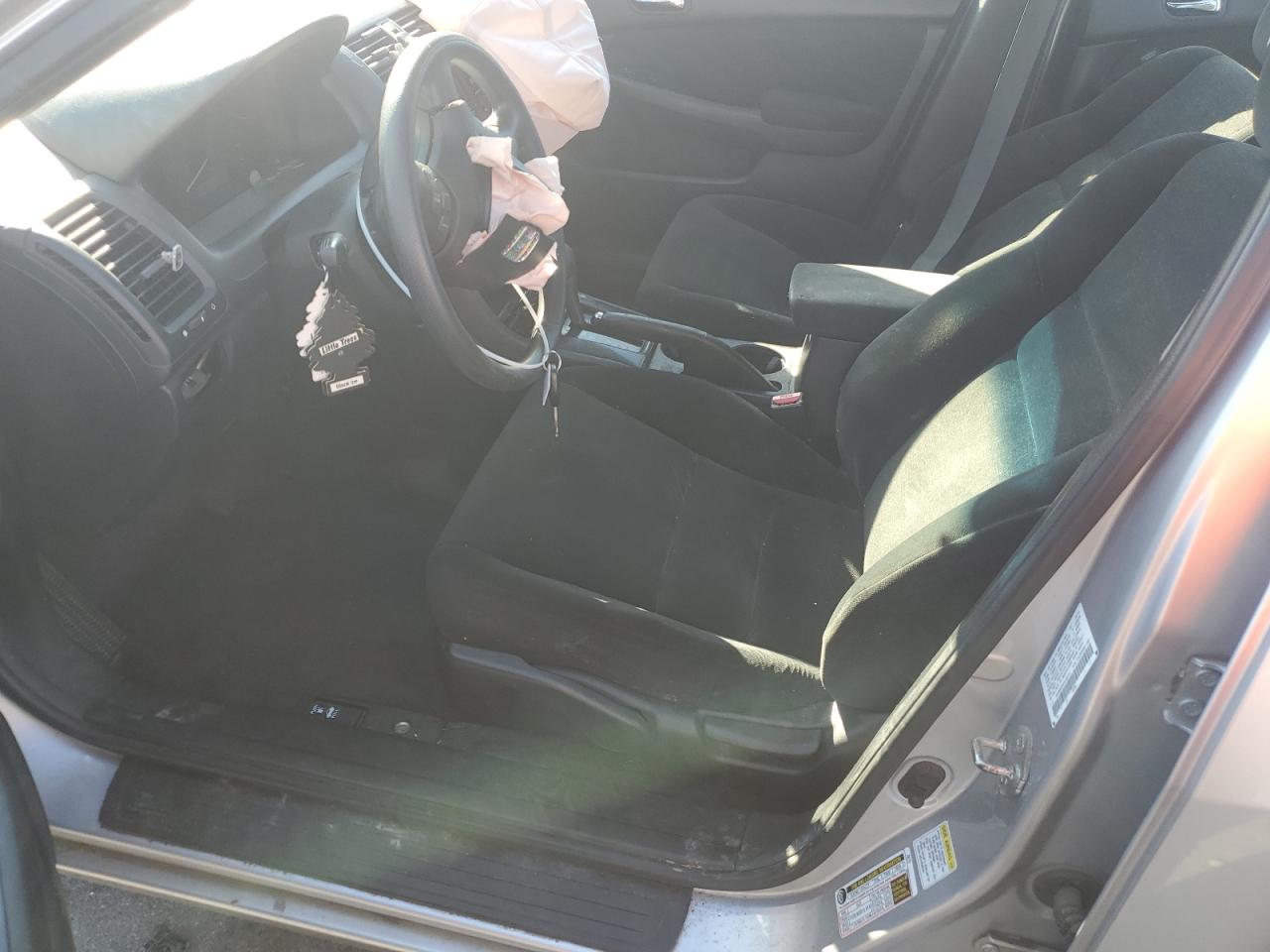 2007 Honda Accord Gray vin: 1HGCM56397A192718