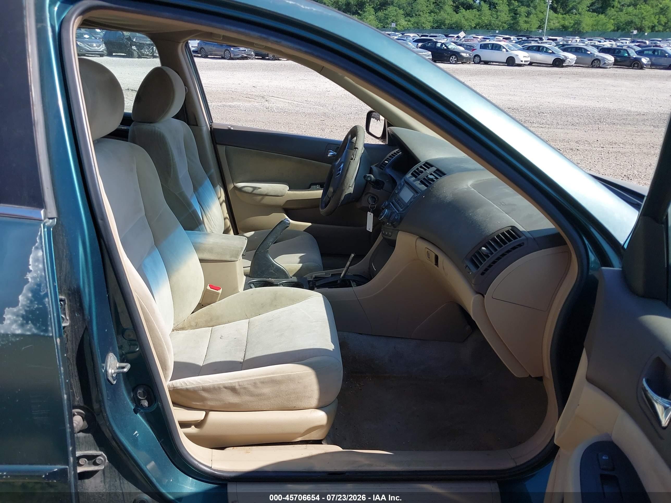 2003 Honda Accord Sdn Lx Зеленый vin: 1HGCM563X3A106391