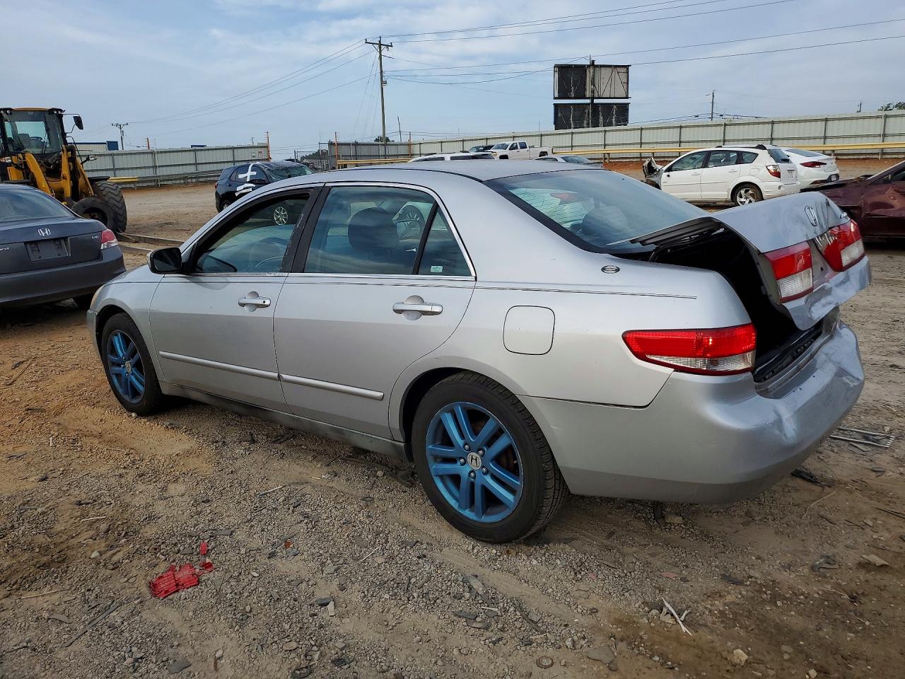 2004 Honda Accord Lx Silver vin: 1HGCM563X4A068503
