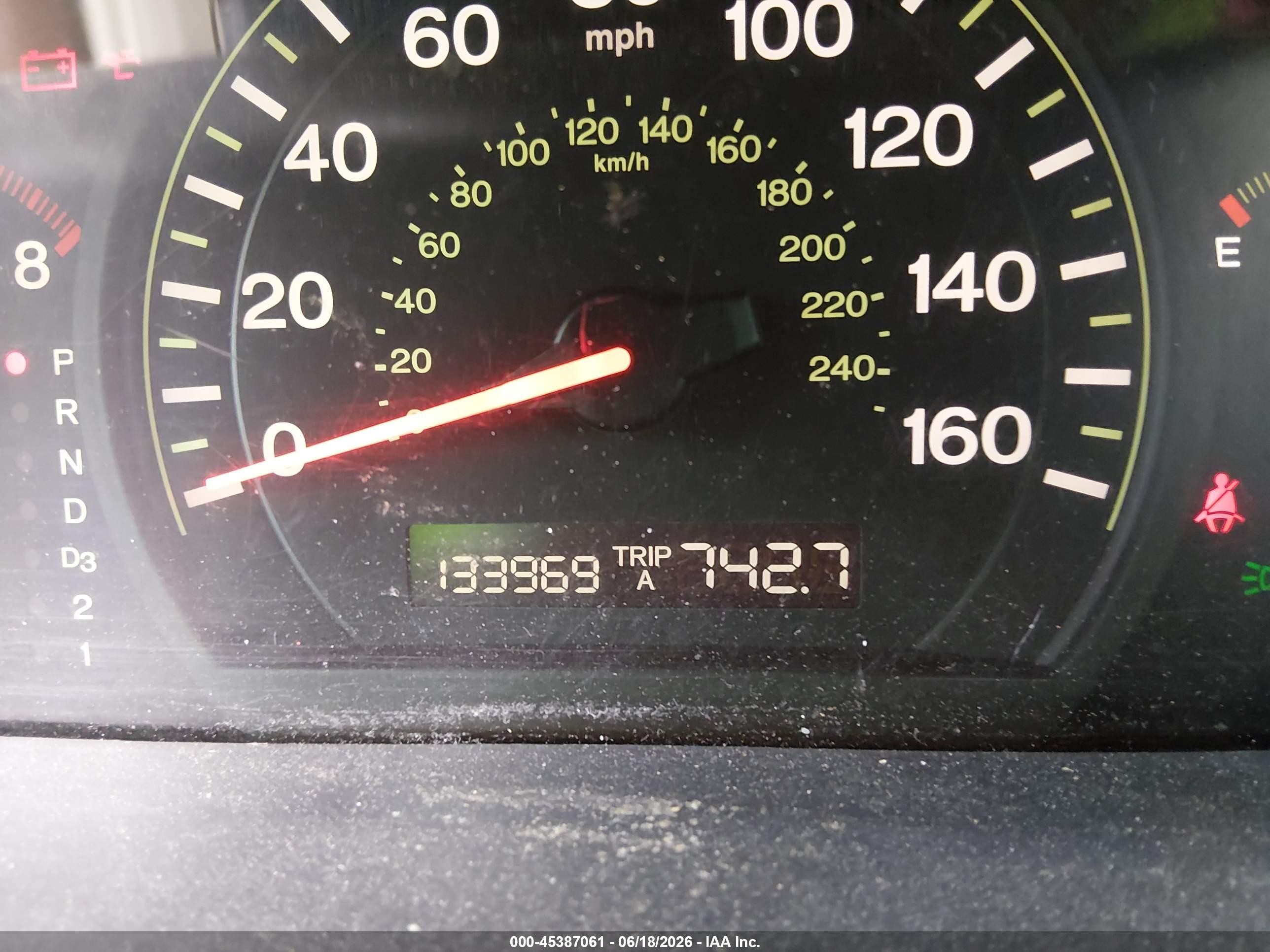 2004 Honda Accord 2.4 Lx Серебряный vin: 1HGCM563X4A155091