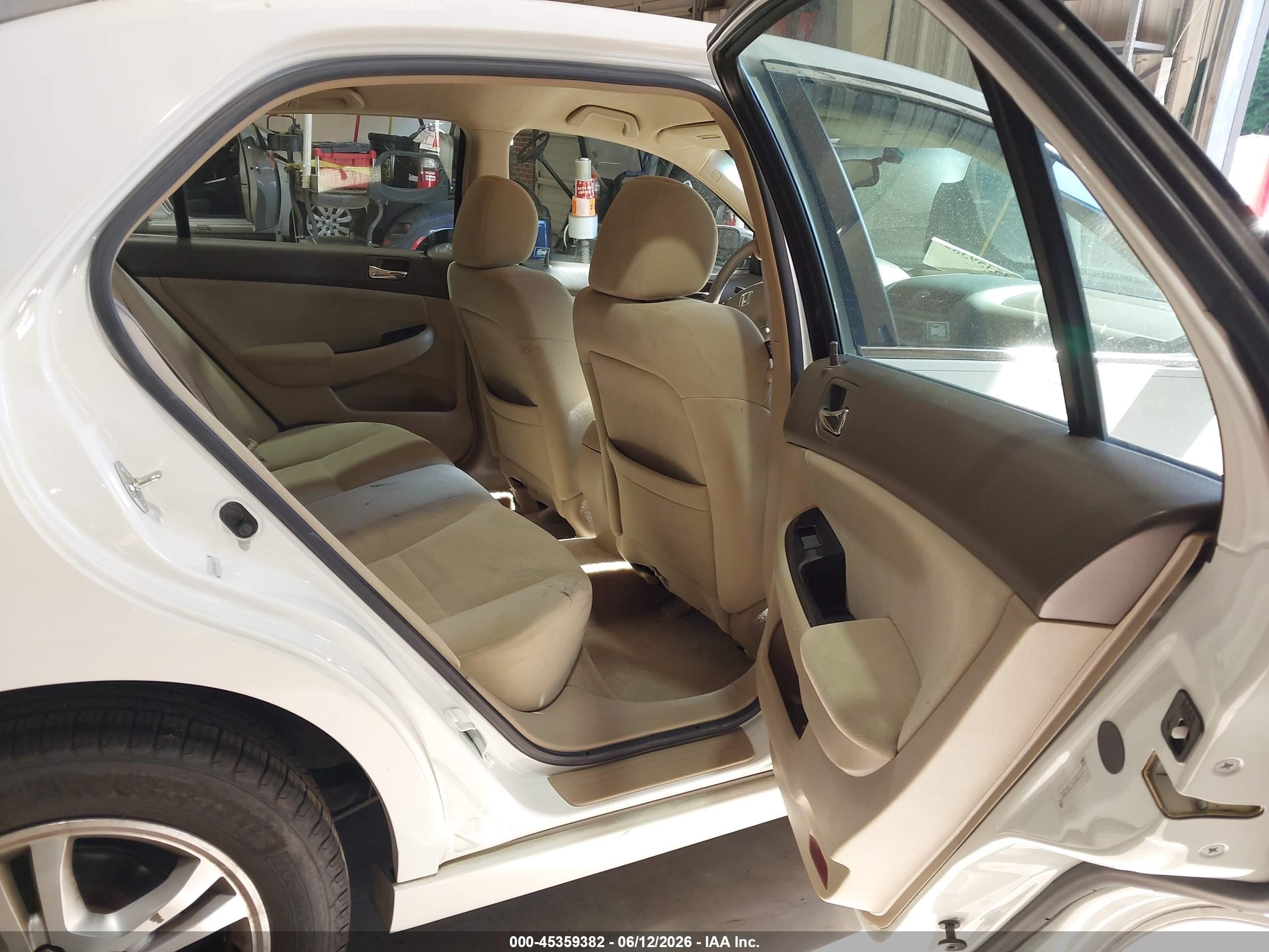 2006 Honda Accord 2.4 Se White vin: 1HGCM563X6A044737