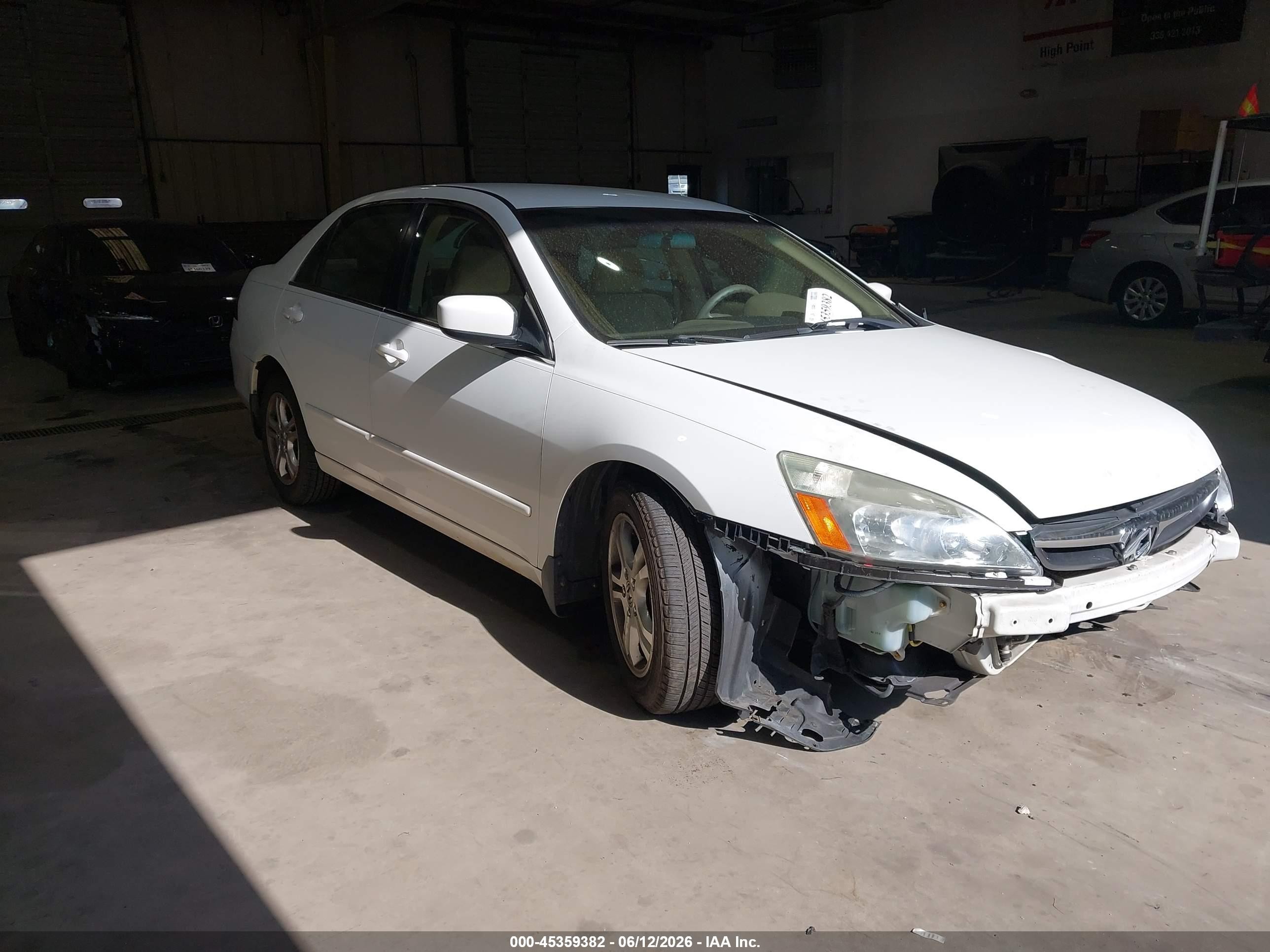2006 Honda Accord 2.4 Se White vin: 1HGCM563X6A044737