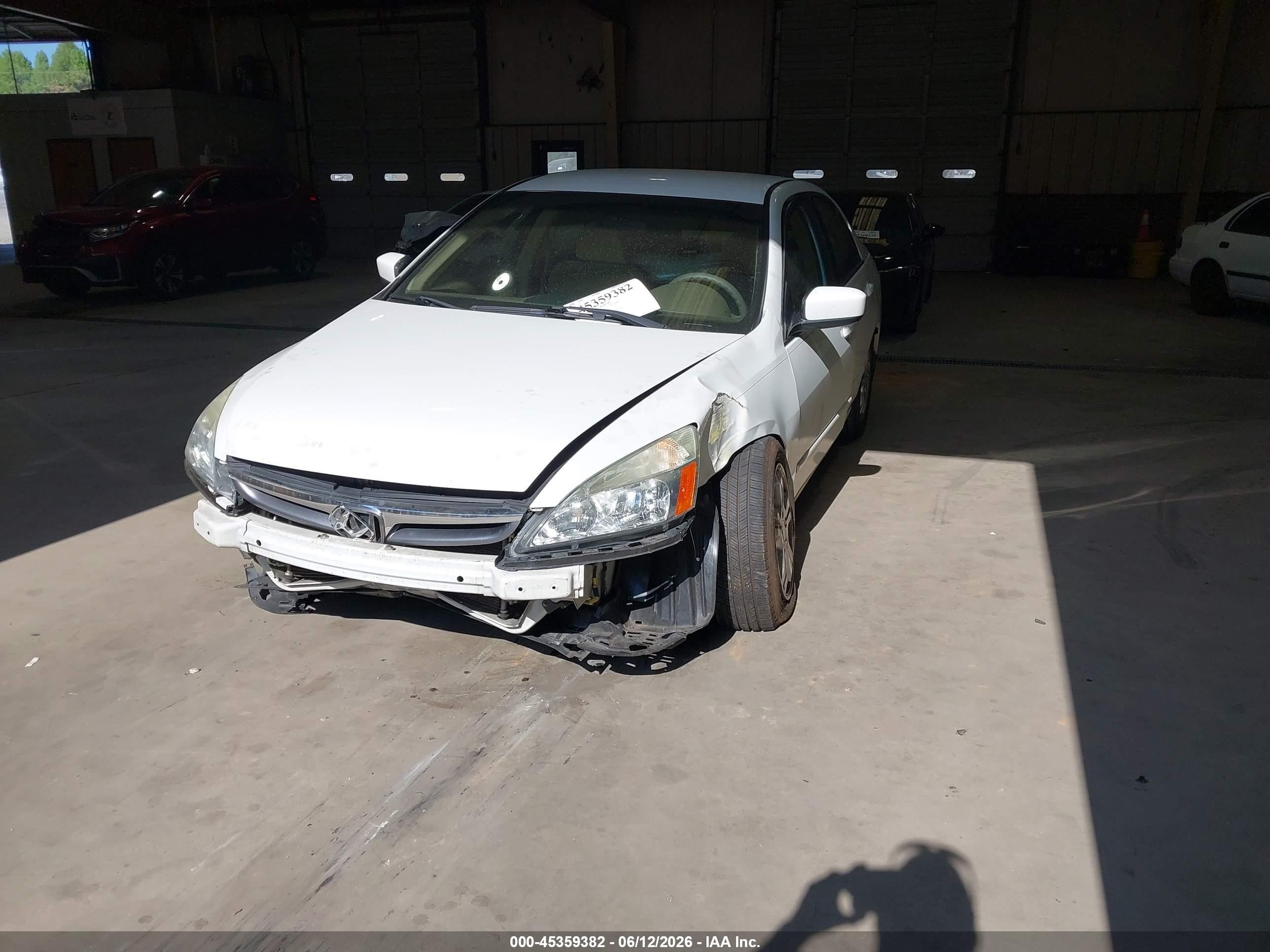 2006 Honda Accord 2.4 Se White vin: 1HGCM563X6A044737