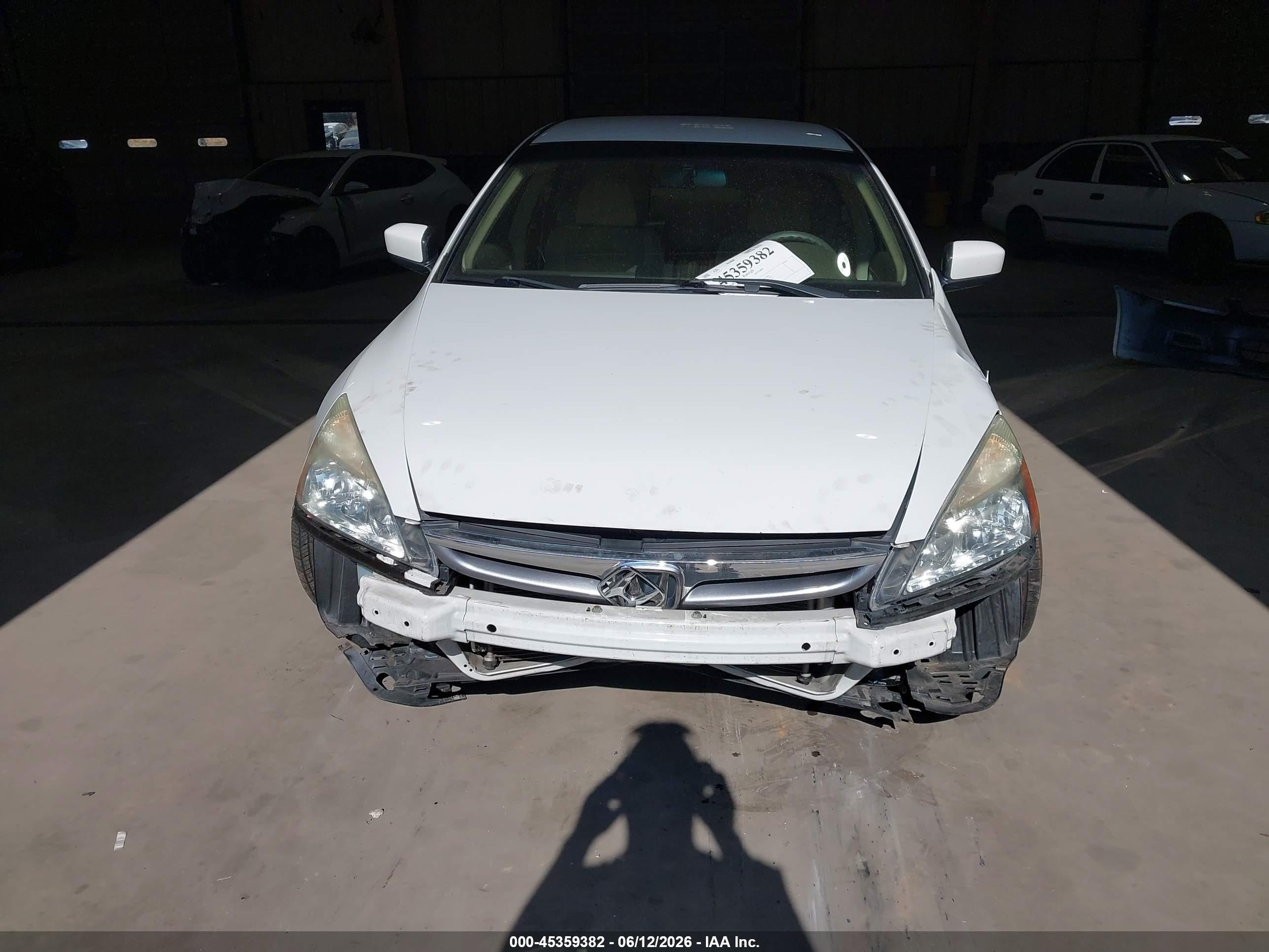 2006 Honda Accord 2.4 Se White vin: 1HGCM563X6A044737