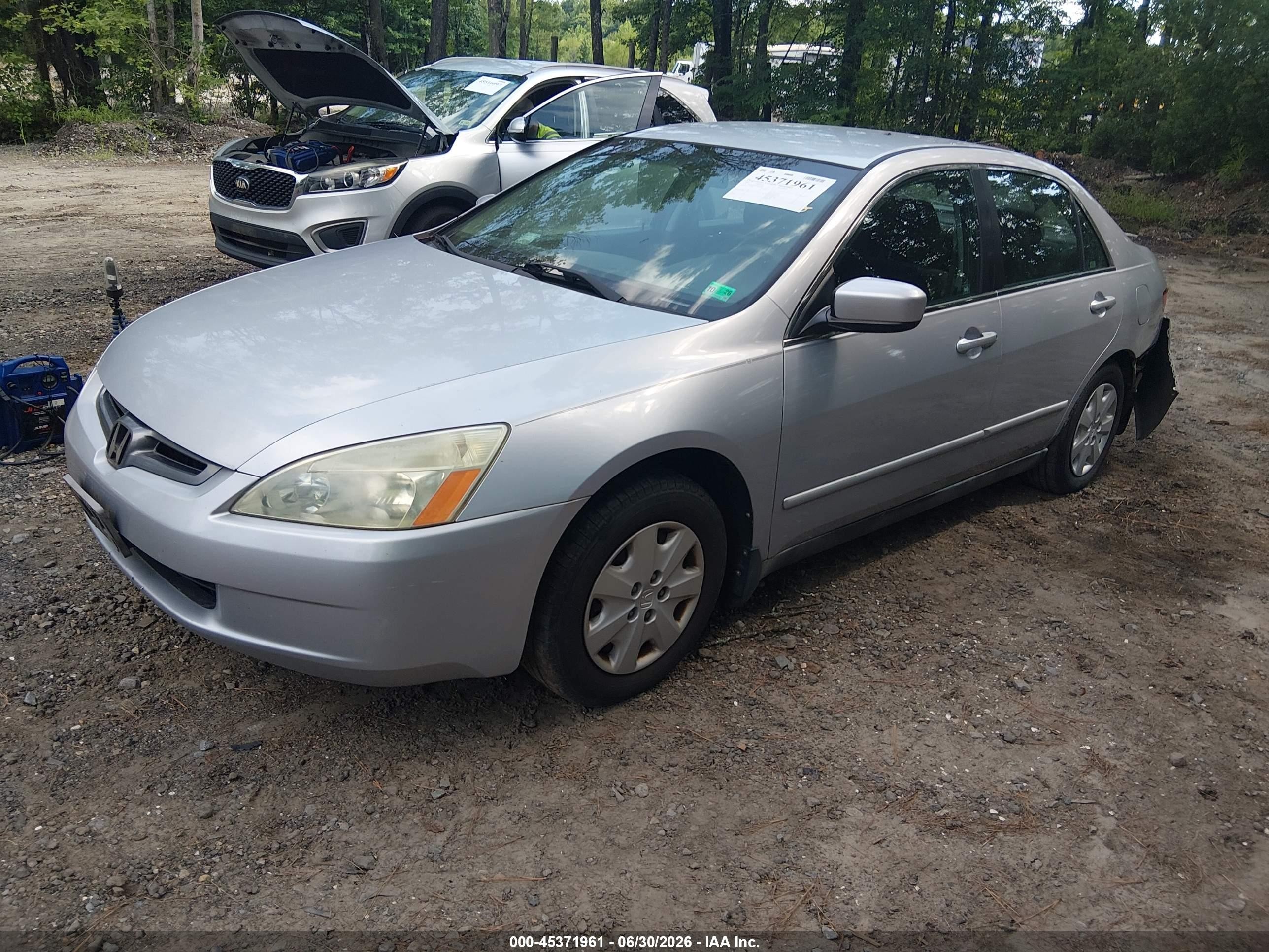 2004 Honda Accord 2.4 Lx Silver vin: 1HGCM56404A152998