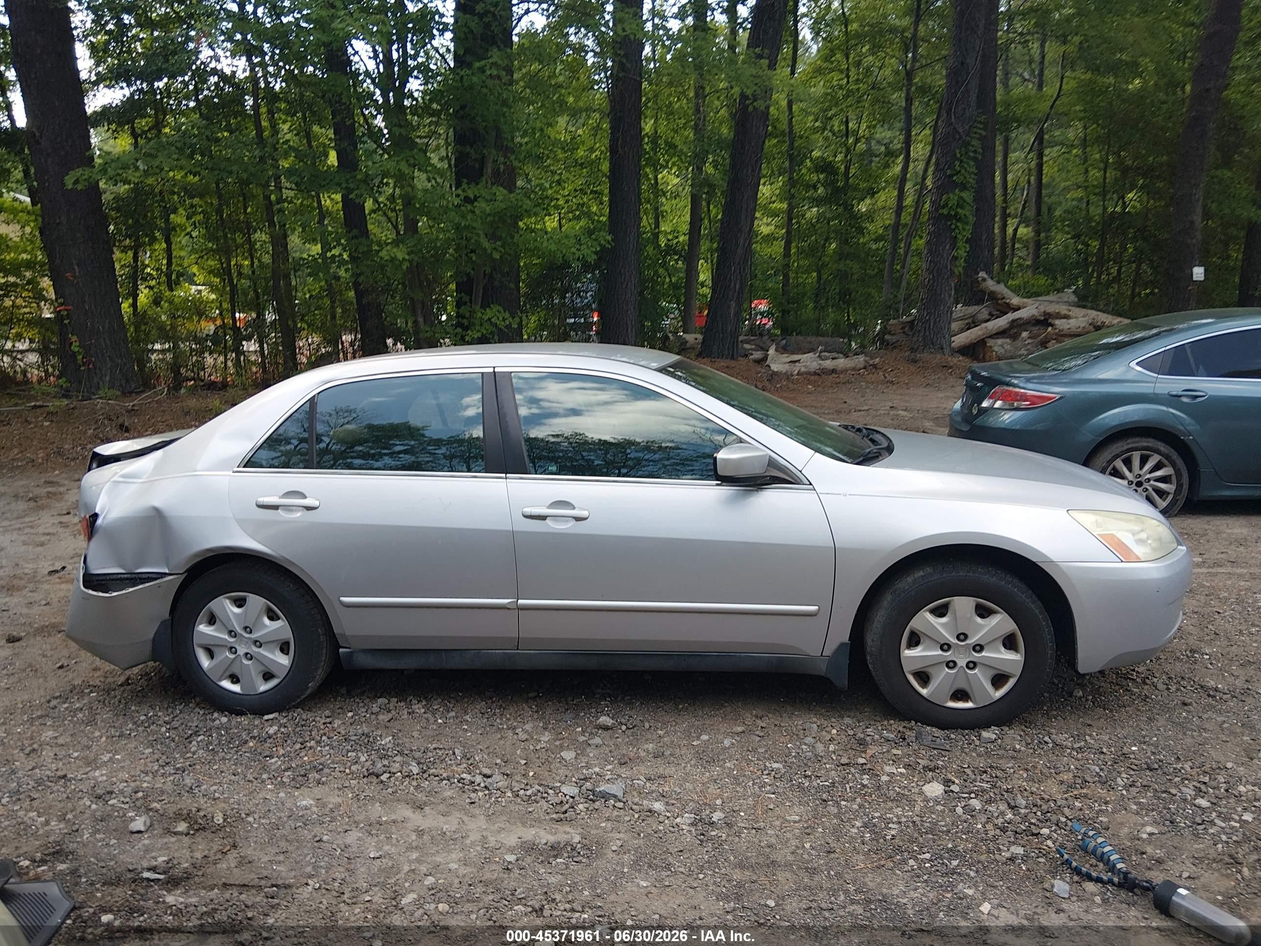 2004 Honda Accord 2.4 Lx Silver vin: 1HGCM56404A152998