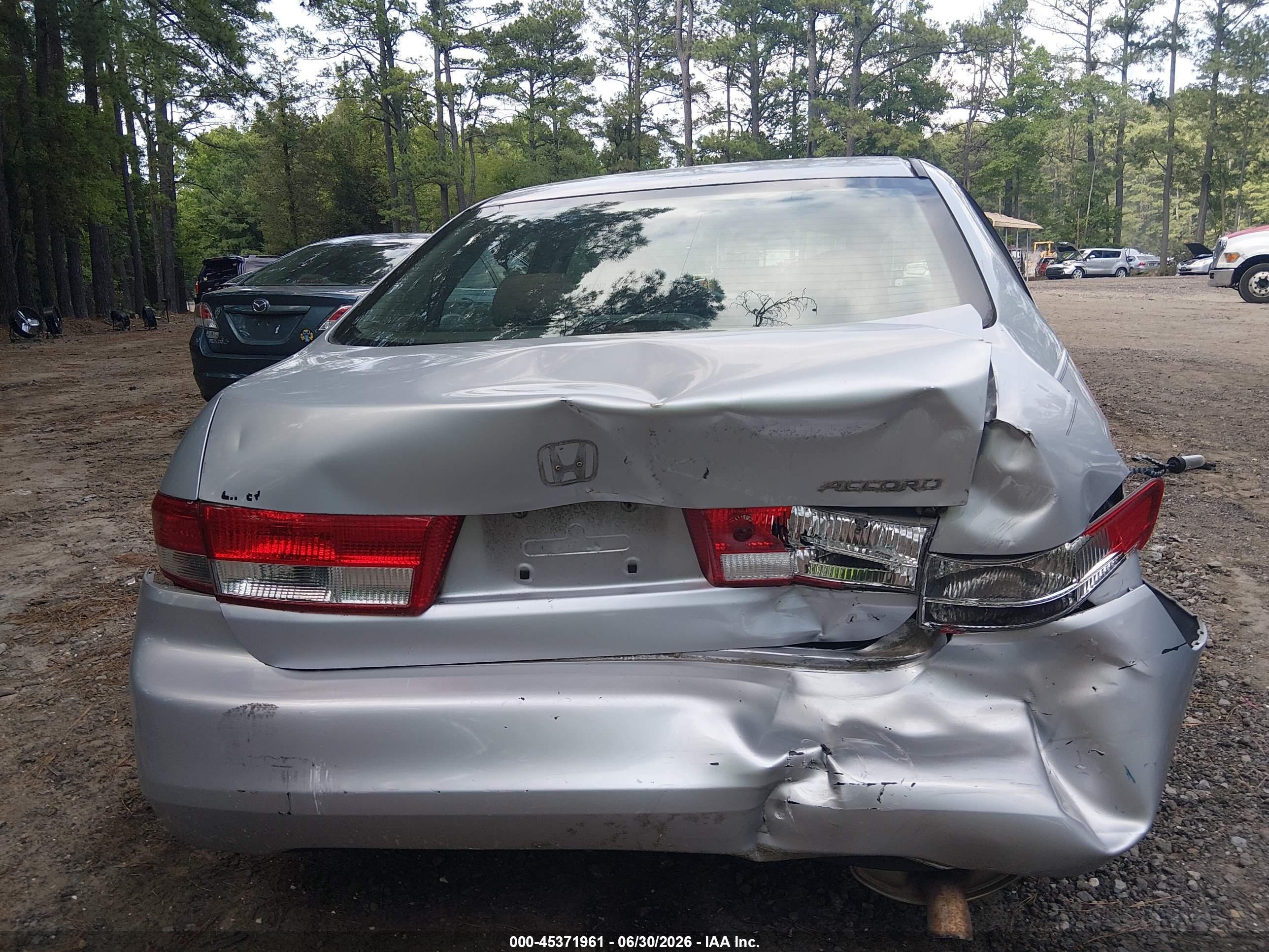2004 Honda Accord 2.4 Lx Silver vin: 1HGCM56404A152998