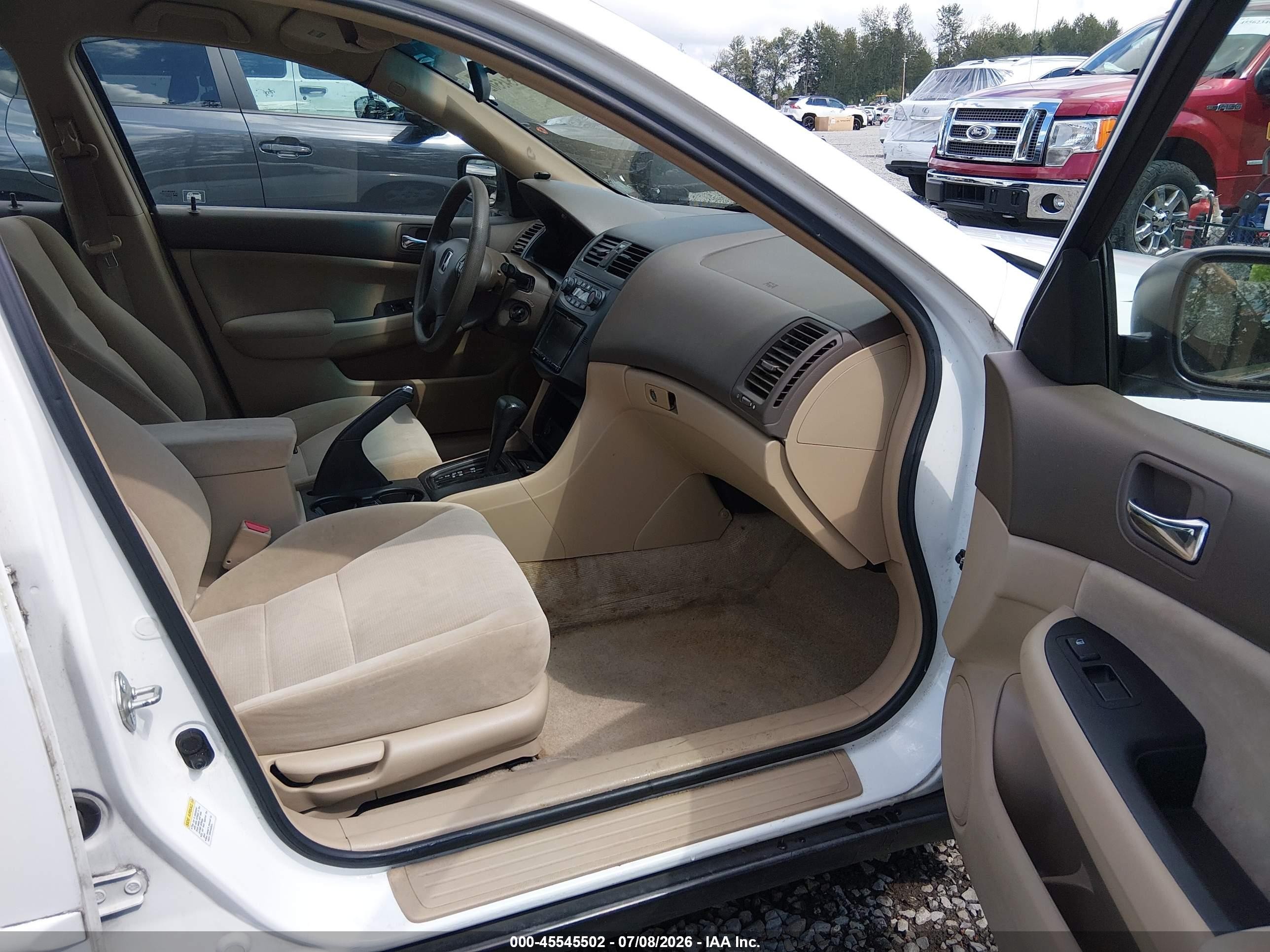 2005 Honda Accord 2.4 Lx White vin: 1HGCM56405A050280