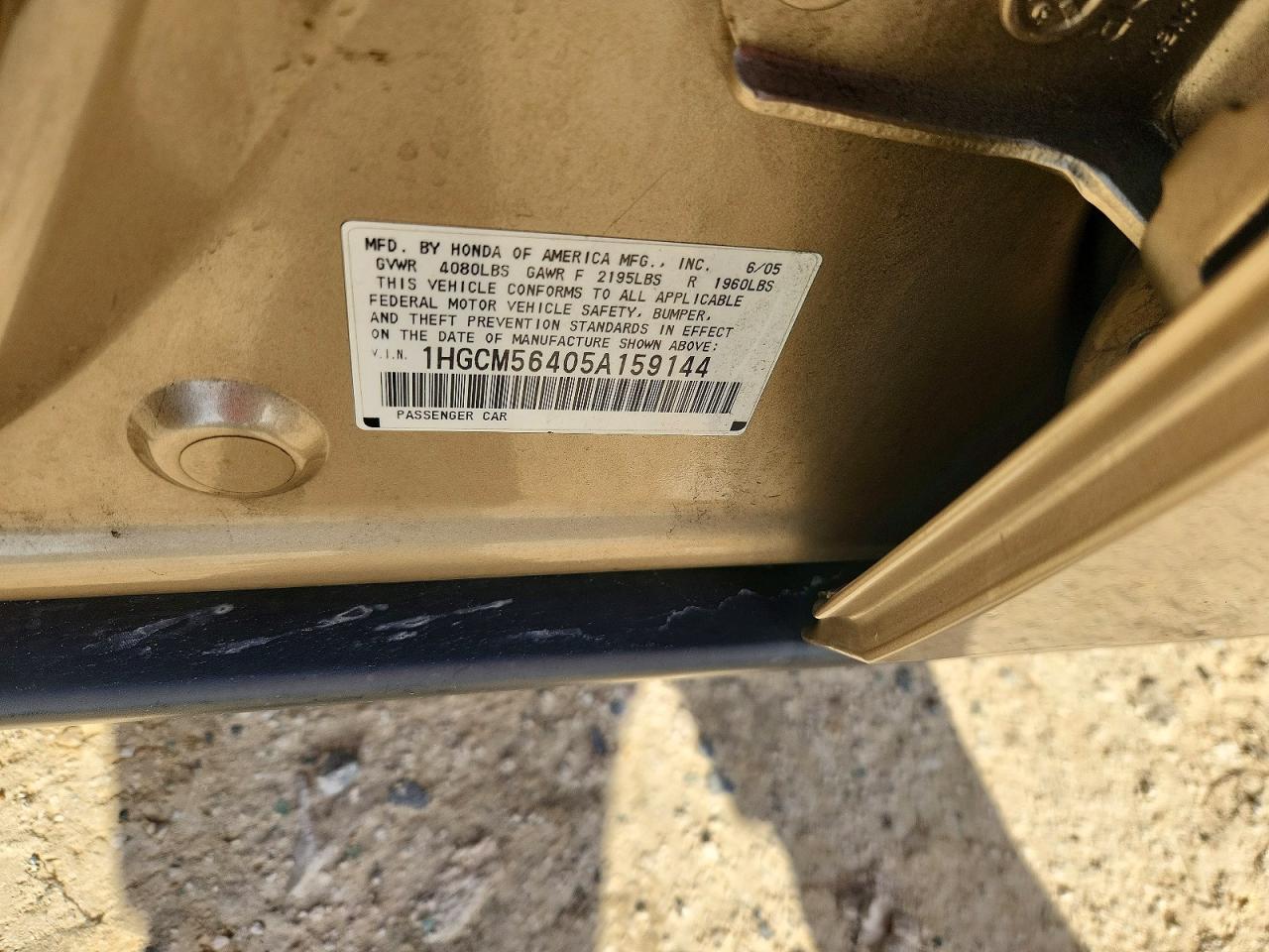 2005 Honda Accord Lx Gold vin: 1HGCM56405A159144