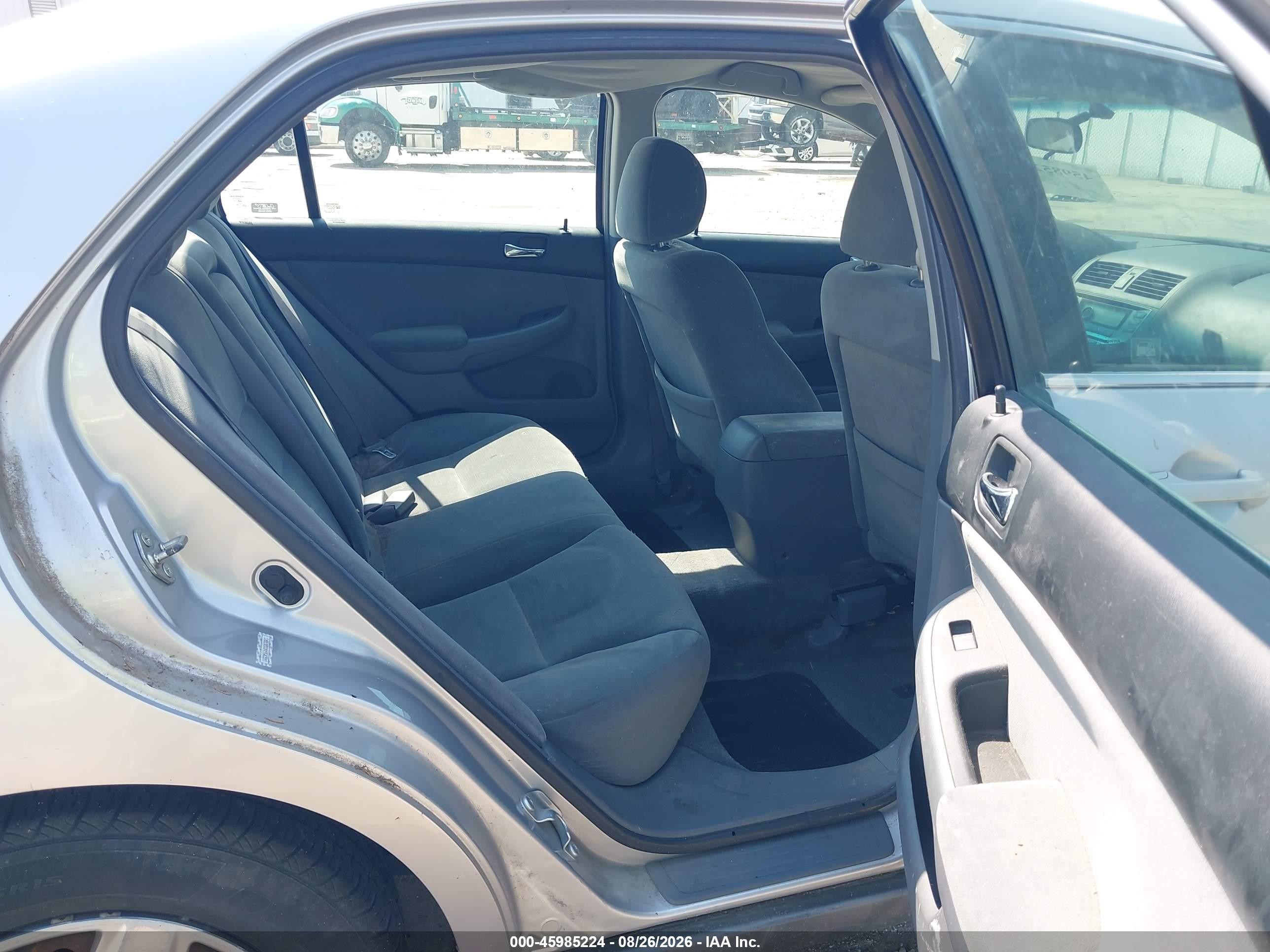 2007 Honda Accord 2.4 Lx Серебряный vin: 1HGCM56407A069043