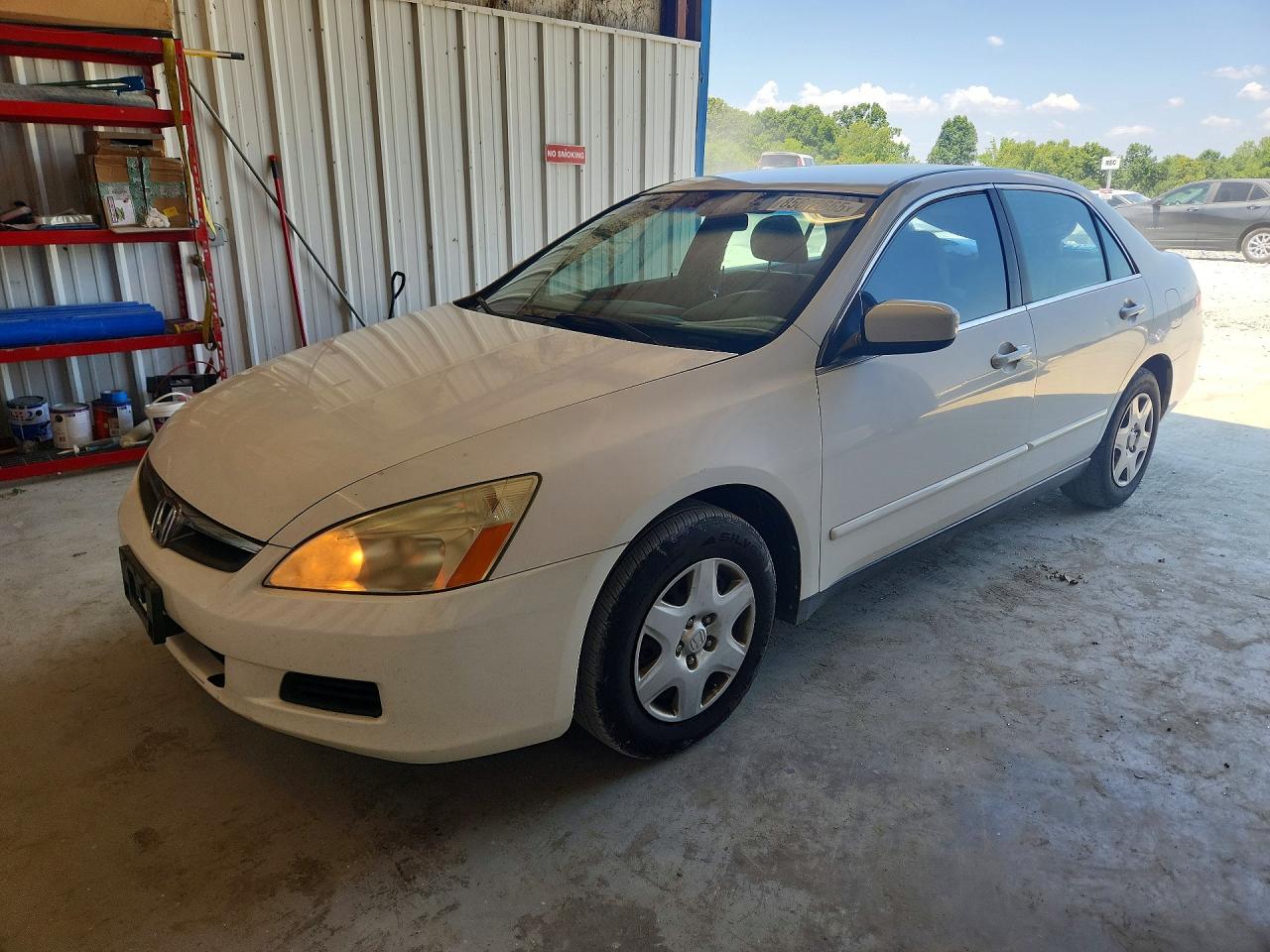 2007 Honda Accord Lx White vin: 1HGCM56407A190123